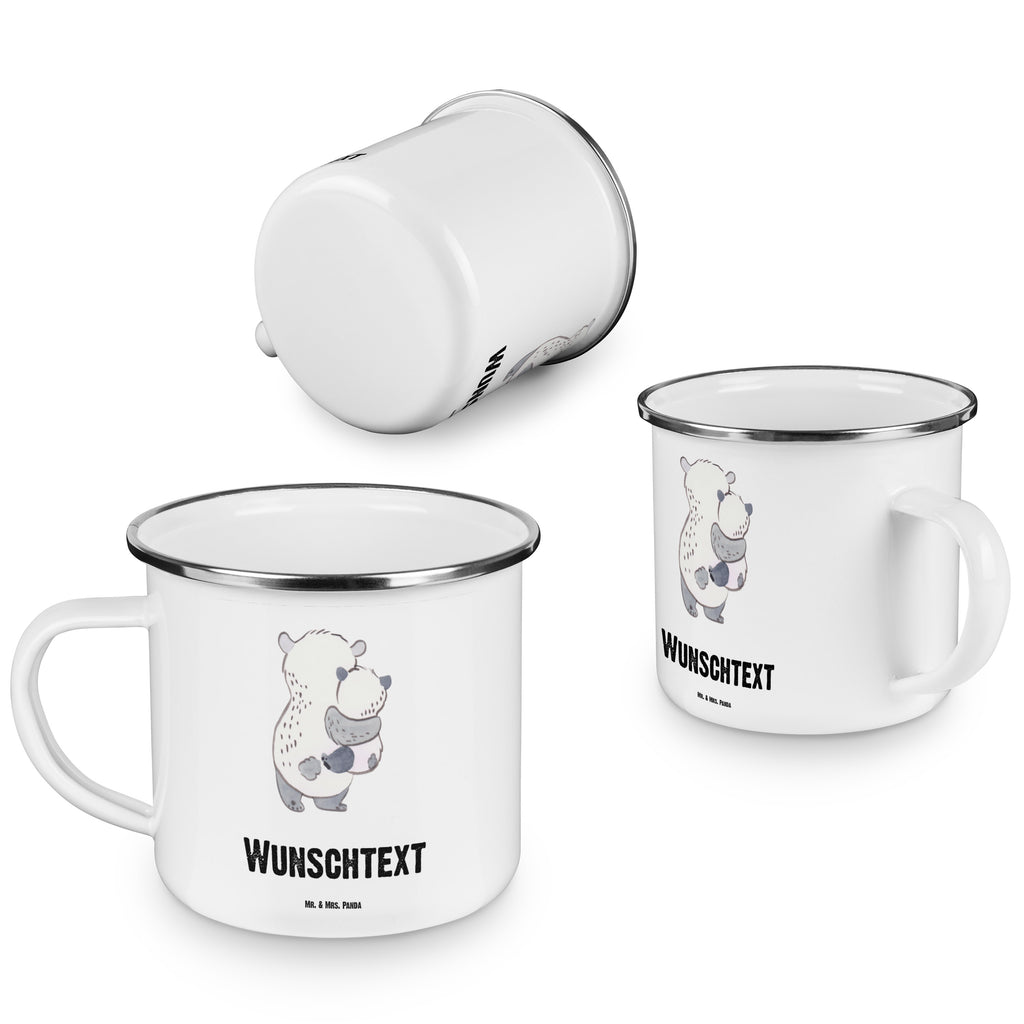 Personalisierte Emaille Tasse Panda Beste Pflegeeltern der Welt Emaille Tasse personalisiert, Emaille Tasse mit Namen, Campingtasse personalisiert, Namenstasse, Campingtasse bedrucken, Campinggeschirr personalsisert, für, Dankeschön, Geschenk, Schenken, Geburtstag, Geburtstagsgeschenk, Geschenkidee, Danke, Bedanken, Mitbringsel, Freude machen, Geschenktipp, Pflegeeltern, Pflegekind, Adoption, Eltern, Mama, Papa, Mami, Papi, Familie, Elternpaar, Mama und Papa