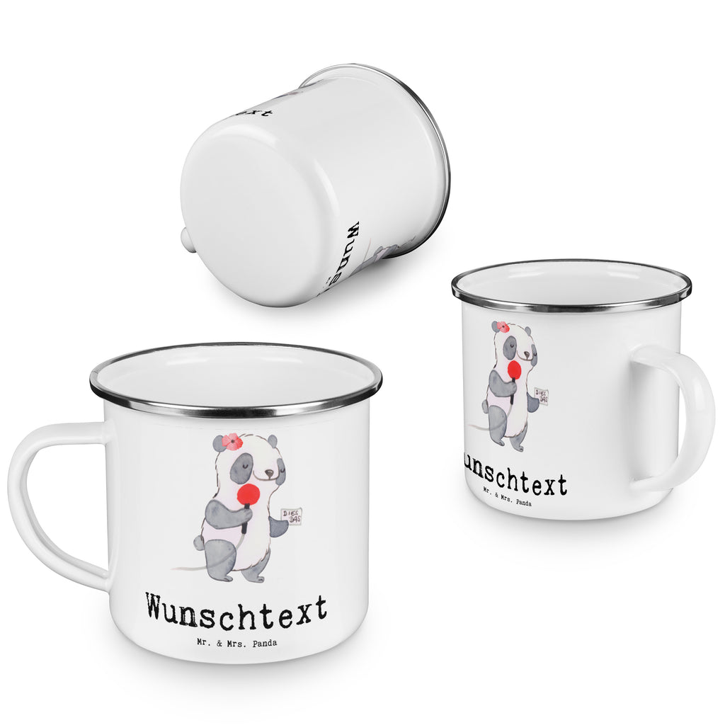 Personalisierte Emaille Tasse Sportreporterin mit Herz Emaille Tasse personalisiert, Emaille Tasse mit Namen, Campingtasse personalisiert, Namenstasse, Campingtasse bedrucken, Campinggeschirr personalsisert, Beruf, Ausbildung, Jubiläum, Abschied, Rente, Kollege, Kollegin, Geschenk, Schenken, Arbeitskollege, Mitarbeiter, Firma, Danke, Dankeschön