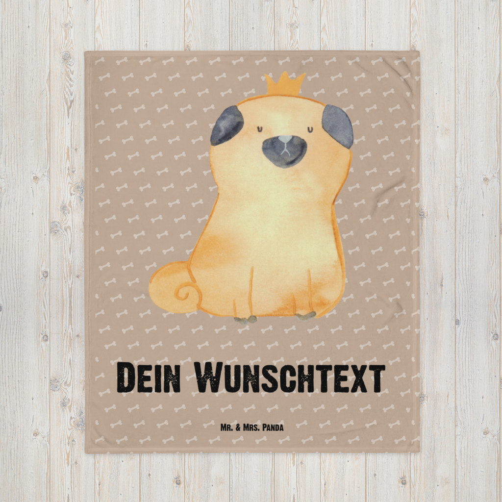 Babydecke mit Namen Mops Krone Babdyecke personalisiert, Babydecke mit Namen, Babydecke bedrucken, Babygeschenk personalisiet, Babygeschenk mit Namen, Krabbeldecke mit Namen, Krabbeldecke personalisiert, Hund, Hundemotiv, Haustier, Hunderasse, Tierliebhaber, Hundebesitzer, Sprüche, Mops, allergisch, kinderlos, Hausregel, Hundebesitzer. Spruch, lustig