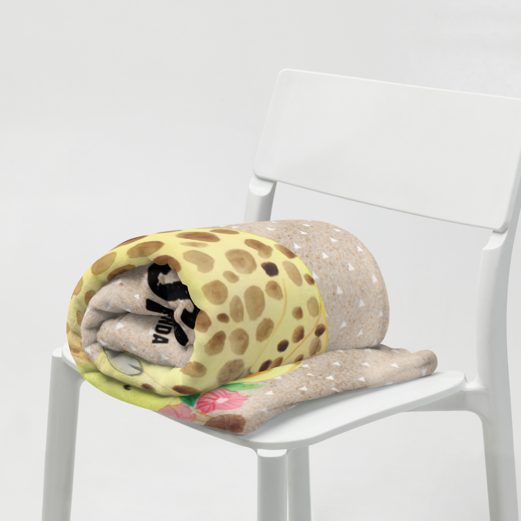 Babydecke mit Namen Giraffe Blumenkranz Babdyecke personalisiert, Babydecke mit Namen, Babydecke bedrucken, Babygeschenk personalisiet, Babygeschenk mit Namen, Krabbeldecke mit Namen, Krabbeldecke personalisiert, Afrika, Wildtiere, Giraffe, Blumenkranz, Abenteurer, Selbstliebe, Freundin