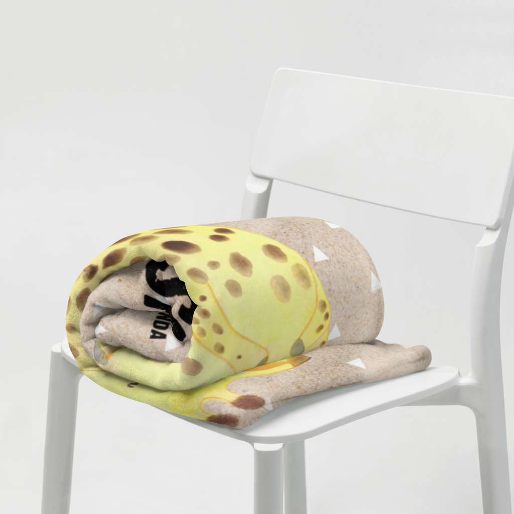 Babydecke mit Namen Giraffe Zufrieden Babdyecke personalisiert, Babydecke mit Namen, Babydecke bedrucken, Babygeschenk personalisiet, Babygeschenk mit Namen, Krabbeldecke mit Namen, Krabbeldecke personalisiert, Afrika, Wildtiere, Giraffe, Zufrieden, Glück, Abenteuer