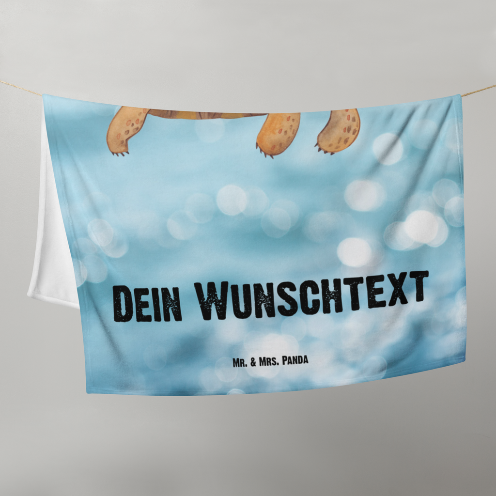 Babydecke mit Namen Schildkröte marschiert Babdyecke personalisiert, Babydecke mit Namen, Babydecke bedrucken, Babygeschenk personalisiet, Babygeschenk mit Namen, Krabbeldecke mit Namen, Krabbeldecke personalisiert, Meerestiere, Meer, Urlaub, Schildkröte, Schildkröten, get lost, Abenteuer, Reiselust, Inspiration, Neustart, Motivation, Lieblingsmensch