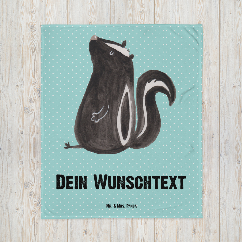 Babydecke mit Namen Stinktier sitzend Babdyecke personalisiert, Babydecke mit Namen, Babydecke bedrucken, Babygeschenk personalisiet, Babygeschenk mit Namen, Krabbeldecke mit Namen, Krabbeldecke personalisiert, Stinktier, Skunk, Wildtier, Raubtier, Stinker, Stinki, Spruch, Büro, Recht, Besserwisser