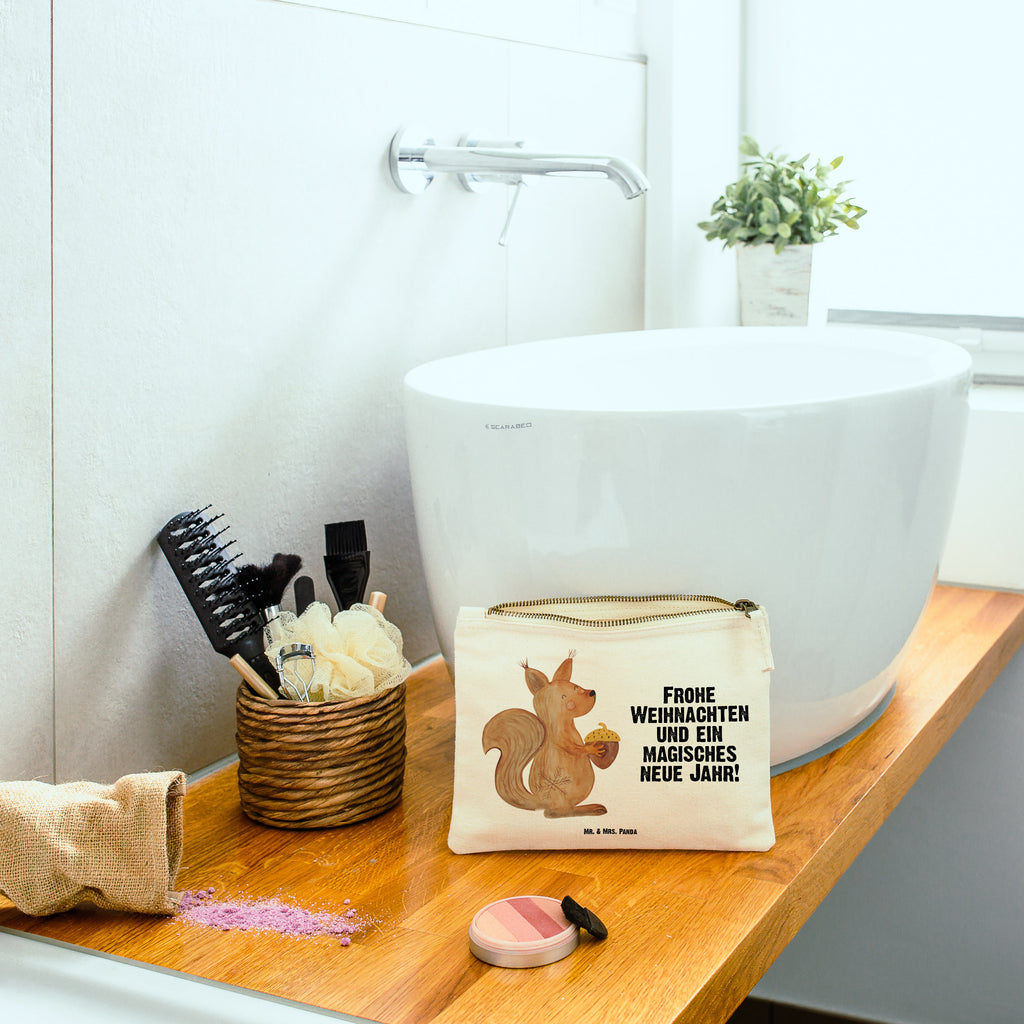 Schminktasche Eichhörnchen Weihnachten Schminktasche, Kosmetiktasche, Kosmetikbeutel, Stiftemäppchen, Etui, Federmappe, Makeup, XXL, Schminketui, Kosmetiketui, Schlamperetui, Winter, Weihnachten, Weihnachtsdeko, Nikolaus, Advent, Heiligabend, Wintermotiv, Frohe Weihnachten, Frohes neues Jahr, Guten Rutsch, Weihnachtsmotiv, Weihnachtsgruß, Neujahr, Vogel