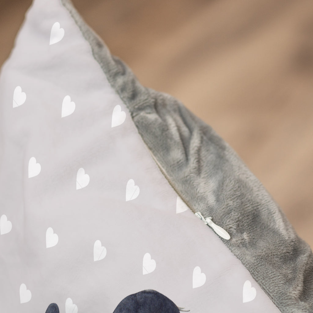 Hundebett Pinguin Liebe Hundebett, Hundeliege, Liegeplatz, Hund, Hundekörbchen, Körbchen, Tierbett, Hundebett Luxus, Hundekissen, Hundesofa, Hundeschlafplatz, Hundebettchen, Hundemöbel, Hundedecke, Liebe, Partner, Freund, Freundin, Ehemann, Ehefrau, Heiraten, Verlobung, Heiratsantrag, Liebesgeschenk, Jahrestag, Hocheitstag, Pinguin, Pinguine, Pinguin Paar, Pinguinpaar, Pinguin Liebe, Paar, Pärchen. Liebespaar, Liebesbeweis, Liebesspruch, Hochzeitstag, Geschenk Freund, Geschenk Freundin, Verlobte, Verlobter, Love, Geschenk Hochzeitstag, Geschenkidee, Hochzeit, Gastgeschenk