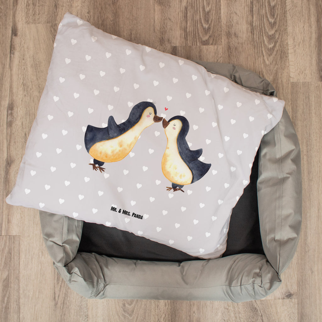 Hundebett Pinguin Liebe Hundebett, Hundeliege, Liegeplatz, Hund, Hundekörbchen, Körbchen, Tierbett, Hundebett Luxus, Hundekissen, Hundesofa, Hundeschlafplatz, Hundebettchen, Hundemöbel, Hundedecke, Liebe, Partner, Freund, Freundin, Ehemann, Ehefrau, Heiraten, Verlobung, Heiratsantrag, Liebesgeschenk, Jahrestag, Hocheitstag, Pinguin, Pinguine, Pinguin Paar, Pinguinpaar, Pinguin Liebe, Paar, Pärchen. Liebespaar, Liebesbeweis, Liebesspruch, Hochzeitstag, Geschenk Freund, Geschenk Freundin, Verlobte, Verlobter, Love, Geschenk Hochzeitstag, Geschenkidee, Hochzeit, Gastgeschenk