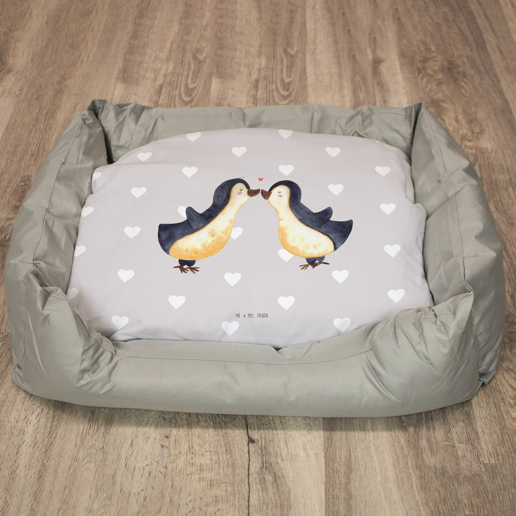 Katzenbett Pinguin Liebe Katzenbett, Katze, Kater, Katzenliege, Katenborb, Körbchen, Tierbett, Liebe, Partner, Freund, Freundin, Ehemann, Ehefrau, Heiraten, Verlobung, Heiratsantrag, Liebesgeschenk, Jahrestag, Hocheitstag, Pinguin, Pinguine, Pinguin Paar, Pinguinpaar, Pinguin Liebe, Paar, Pärchen. Liebespaar, Liebesbeweis, Liebesspruch, Hochzeitstag, Geschenk Freund, Geschenk Freundin, Verlobte, Verlobter, Love, Geschenk Hochzeitstag, Geschenkidee, Hochzeit, Gastgeschenk