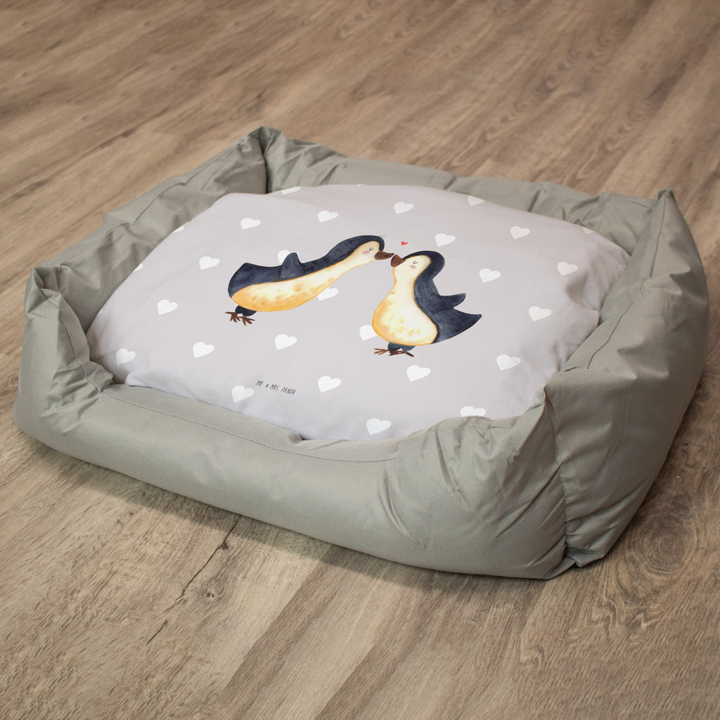 Katzenbett Pinguin Liebe Katzenbett, Katze, Kater, Katzenliege, Katenborb, Körbchen, Tierbett, Liebe, Partner, Freund, Freundin, Ehemann, Ehefrau, Heiraten, Verlobung, Heiratsantrag, Liebesgeschenk, Jahrestag, Hocheitstag, Pinguin, Pinguine, Pinguin Paar, Pinguinpaar, Pinguin Liebe, Paar, Pärchen. Liebespaar, Liebesbeweis, Liebesspruch, Hochzeitstag, Geschenk Freund, Geschenk Freundin, Verlobte, Verlobter, Love, Geschenk Hochzeitstag, Geschenkidee, Hochzeit, Gastgeschenk