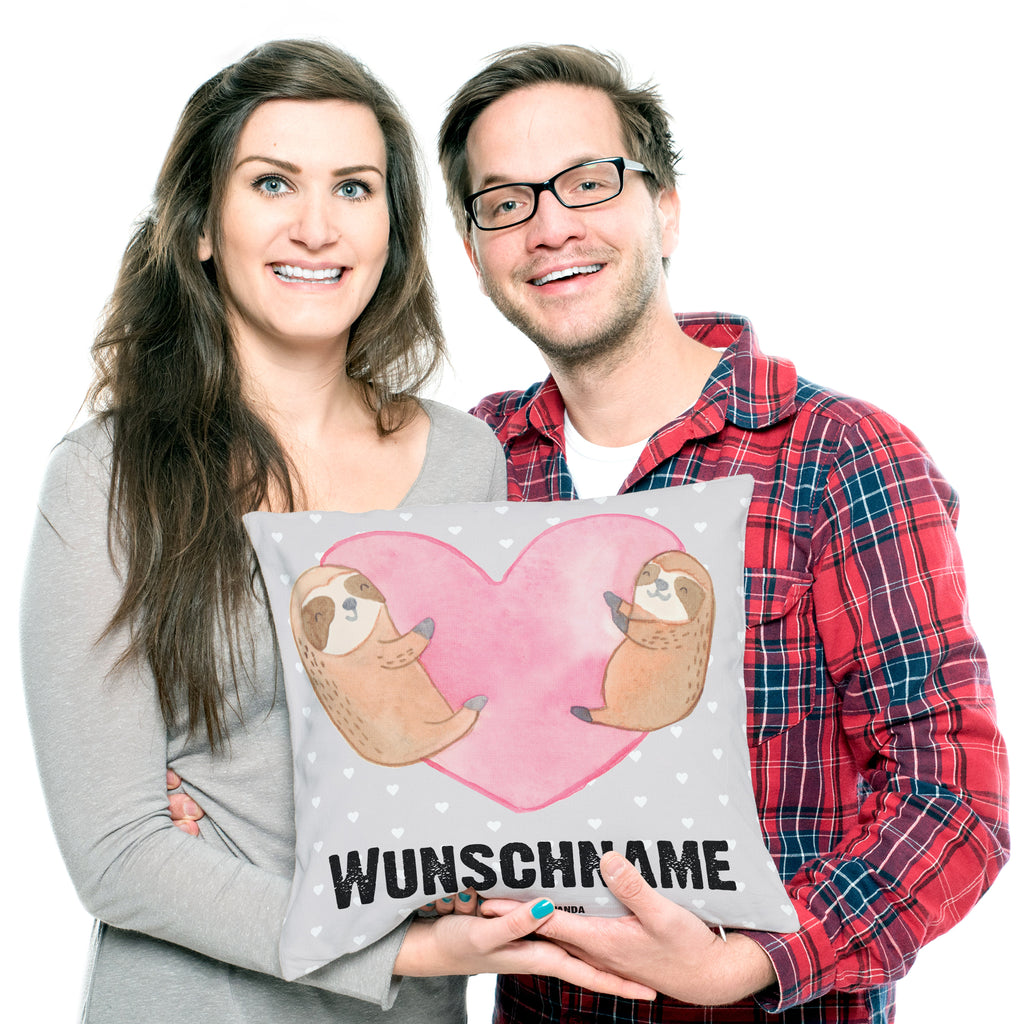 Personalisiertes Kissen Faultiere Herz Kissen, personalisiert, Name, Wunschname, bedrucken, Kopfkissen, Liebe, Partner, Freund, Freundin, Ehemann, Ehefrau, Heiraten, Verlobung, Heiratsantrag, Liebesgeschenk, Jahrestag, Hocheitstag, Valentinstag, Geschenk für Frauen, Hochzeitstag, Mitbringsel, Geschenk für Freundin, Geschenk für Partner, Liebesbeweis, für Männer, für Ehemann