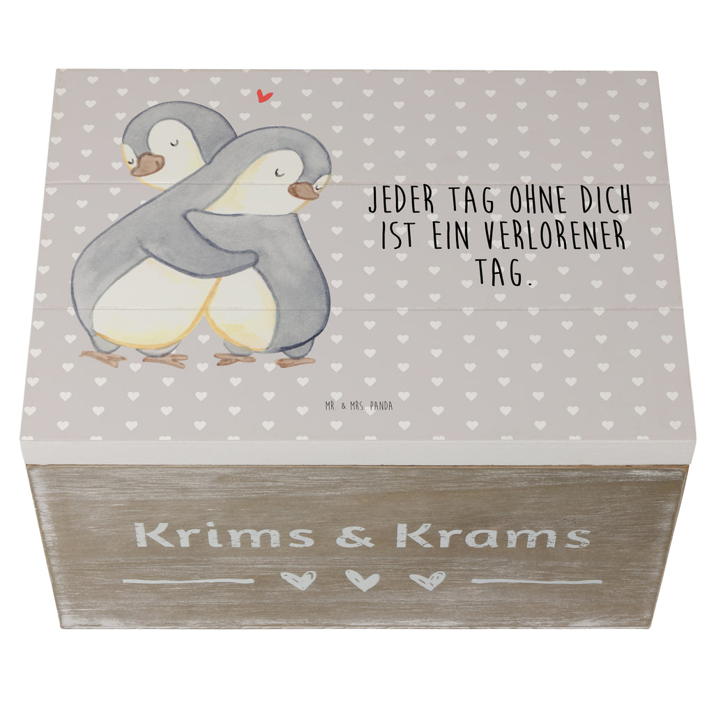 Holzkiste Pinguine Kuscheln Valentinstag, Geschenk für Frauen, Liebesgeschenk, Jahrestag, Hochzeitstag, Mitbringsel, Geschenk für Freundin, Geschenk für Partner, Freund, Liebesbeweis, für Männer, für Ehemann Holzkiste, Kiste, Schatzkiste, Truhe, Schatulle, XXL,  Erinnerungsbox, Erinnerungskiste, Dekokiste, Aufbewahrungsbox  Liebe,  Partner, Freund, Freundin, Ehemann, Ehefrau, Heiraten, Verlobung, Heiratsantrag, Liebesgeschenk, Jahrestag, Hocheitstag