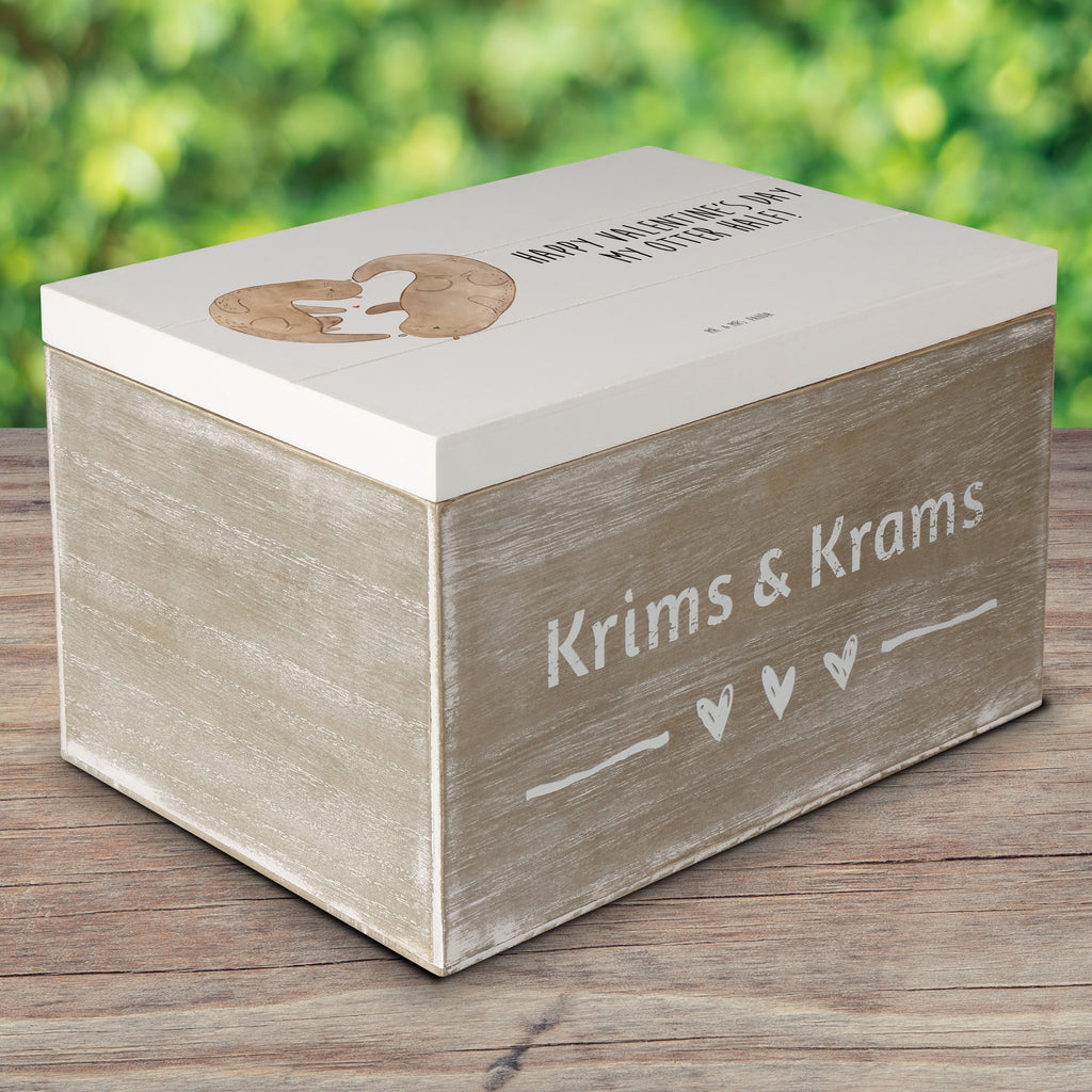 Holzkiste Otter Valentine Holzkiste, Kiste, Schatzkiste, Truhe, Schatulle, XXL, Erinnerungsbox, Erinnerungskiste, Dekokiste, Aufbewahrungsbox, Liebe, Partner, Freund, Freundin, Ehemann, Ehefrau, Heiraten, Verlobung, Heiratsantrag, Liebesgeschenk, Jahrestag, Hocheitstag, Valentinstag, Geschenk für Frauen, Hochzeitstag, Mitbringsel, Geschenk für Freundin, Geschenk für Partner, Liebesbeweis, für Männer, für Ehemann
