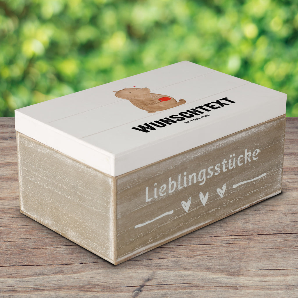 Personalisierte Holzkiste Bär Morgenkaffee Holzkiste mit Namen, Kiste mit Namen, Schatzkiste mit Namen, Truhe mit Namen, Schatulle mit Namen, Erinnerungsbox mit Namen, Erinnerungskiste, mit Namen, Dekokiste mit Namen, Aufbewahrungsbox mit Namen, Holzkiste Personalisiert, Kiste Personalisiert, Schatzkiste Personalisiert, Truhe Personalisiert, Schatulle Personalisiert, Erinnerungsbox Personalisiert, Erinnerungskiste Personalisiert, Dekokiste Personalisiert, Aufbewahrungsbox Personalisiert, Liebe, Partner, Freund, Freundin, Ehemann, Ehefrau, Heiraten, Verlobung, Heiratsantrag, Liebesgeschenk, Jahrestag, Hocheitstag, Valentinstag, Geschenk für Frauen, Hochzeitstag, Mitbringsel, Geschenk für Freundin, Geschenk für Partner, Liebesbeweis, für Männer, für Ehemann