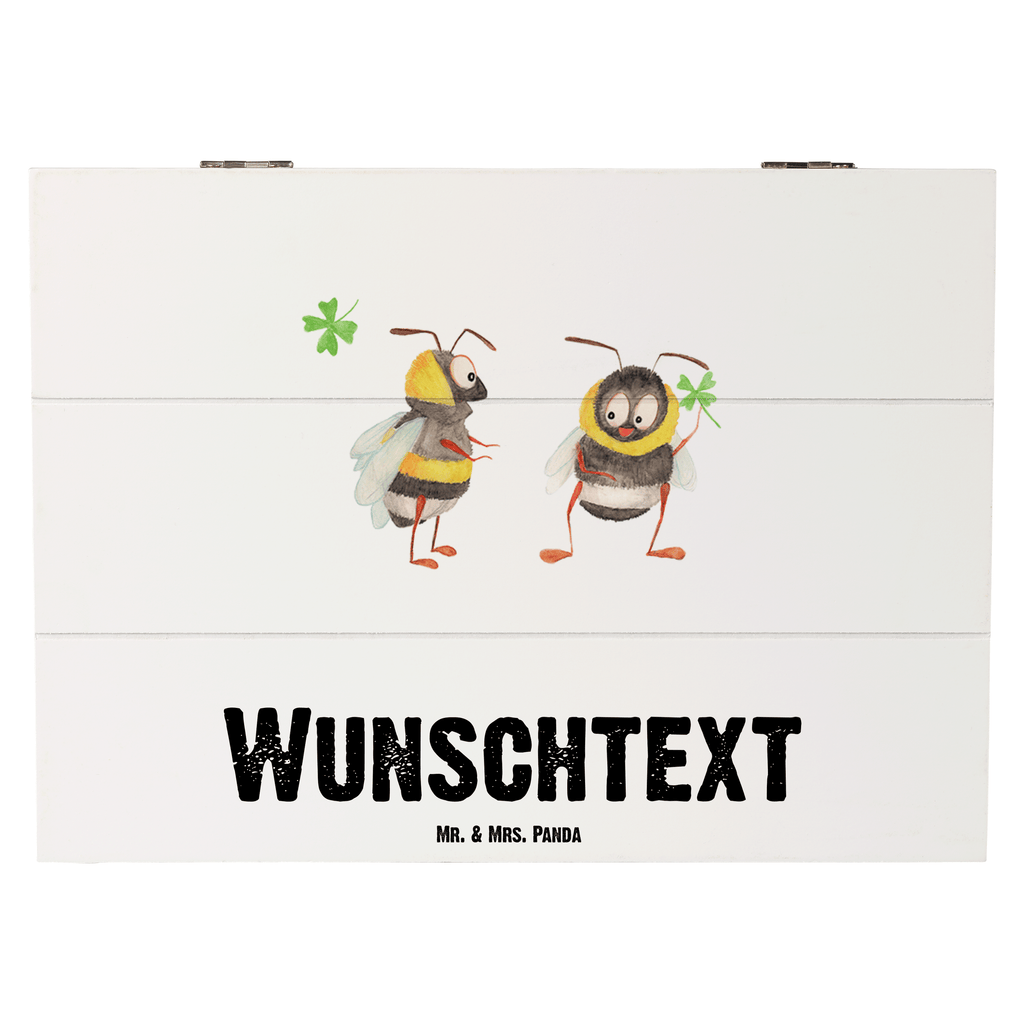 Personalisierte Holzkiste Bienen Paar Holzkiste mit Namen, Kiste mit Namen, Schatzkiste mit Namen, Truhe mit Namen, Schatulle mit Namen, Erinnerungsbox mit Namen, Erinnerungskiste, mit Namen, Dekokiste mit Namen, Aufbewahrungsbox mit Namen, Holzkiste Personalisiert, Kiste Personalisiert, Schatzkiste Personalisiert, Truhe Personalisiert, Schatulle Personalisiert, Erinnerungsbox Personalisiert, Erinnerungskiste Personalisiert, Dekokiste Personalisiert, Aufbewahrungsbox Personalisiert, Liebe, Partner, Freund, Freundin, Ehemann, Ehefrau, Heiraten, Verlobung, Heiratsantrag, Liebesgeschenk, Jahrestag, Hocheitstag, Valentinstag, Geschenk für Frauen, Hochzeitstag, Mitbringsel, Geschenk für Freundin, Geschenk für Partner, Liebesbeweis, für Männer, für Ehemann, Schildkröten, verliebte Schildkröten