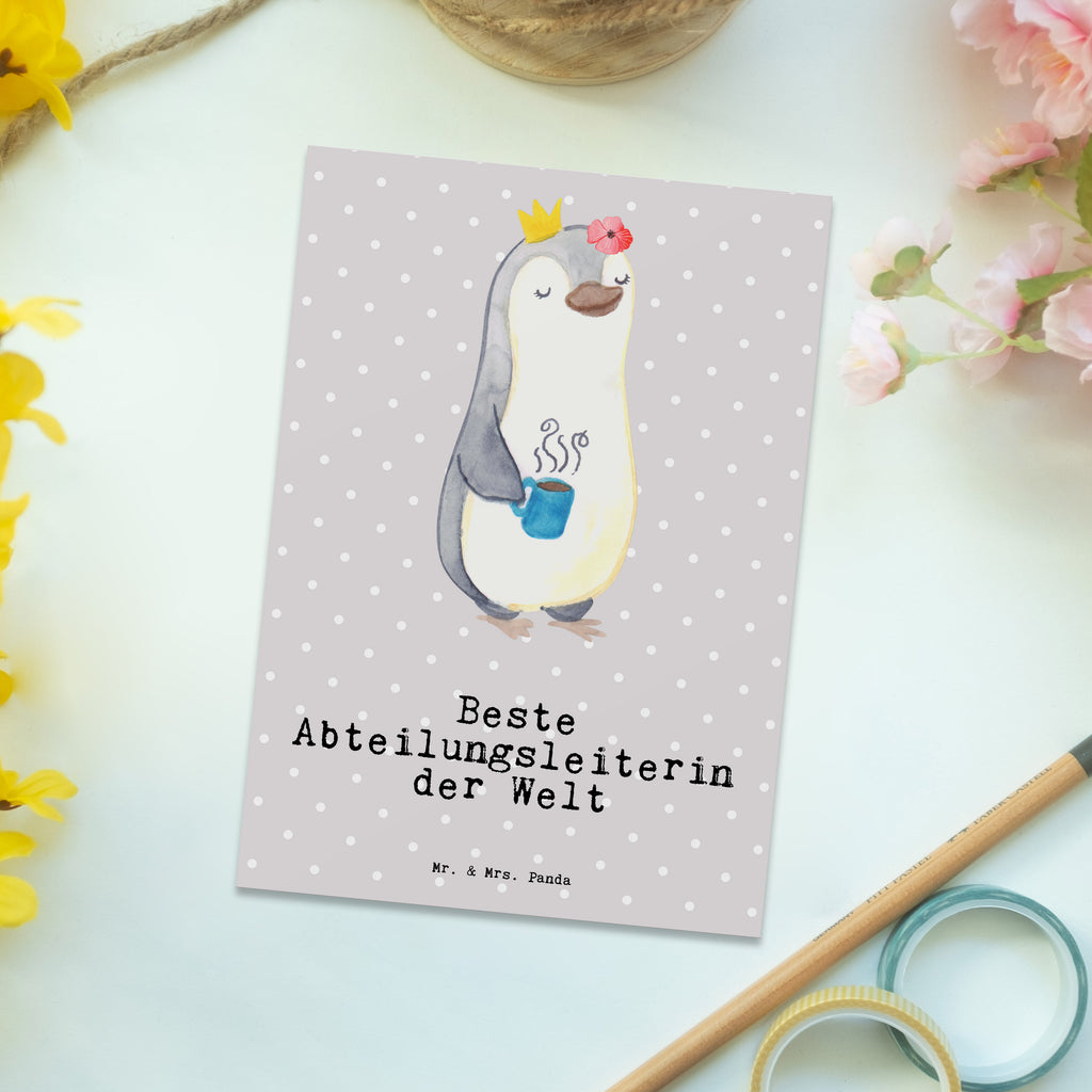 Postkarte Pinguin Beste Abteilungsleiterin der Welt Geschenkkarte, Grußkarte, Karte, Einladung, Ansichtskarte, Geburtstagskarte, Einladungskarte, Dankeskarte, für, Dankeschön, Geschenk, Schenken, Geburtstag, Geburtstagsgeschenk, Geschenkidee, Danke, Bedanken, Mitbringsel, Freude machen, Geschenktipp, Abteilungsleiterin, Leiterin, Geschäftsführerin, Vorgesetzte, Kollegin, Arbeit, Büro, Abschiedsgeschenk, Ruhestand, Abschied, Chefin, Ehrung, Anerkennung, Würdigung, Abteilungsvorstand, Beste Abteilungsleiterin, Auszeichnung, Geschäftsleiterin, Managerin