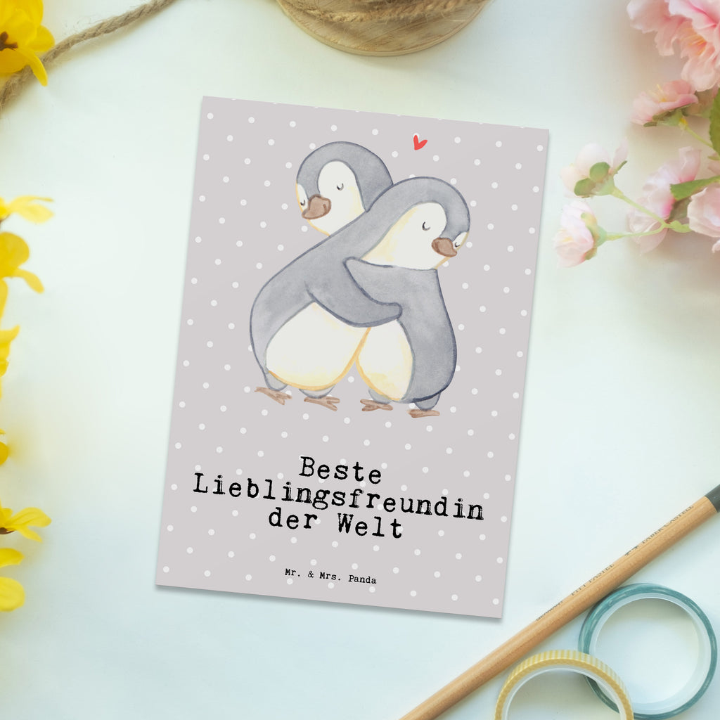 Postkarte Pinguin Beste Lieblingsfreundin der Welt Geschenkkarte, Grußkarte, Karte, Einladung, Ansichtskarte, Geburtstagskarte, Einladungskarte, Dankeskarte, für, Dankeschön, Geschenk, Schenken, Geburtstag, Geburtstagsgeschenk, Geschenkidee, Danke, Bedanken, Mitbringsel, Freude machen, Geschenktipp, Lieblingsfreundin, Freundin, Partnerin, Lieblingsmensch, Lieblings Mensch, Liebling, Partner, Bae, beste Freundin, Liebe, Herz, Love