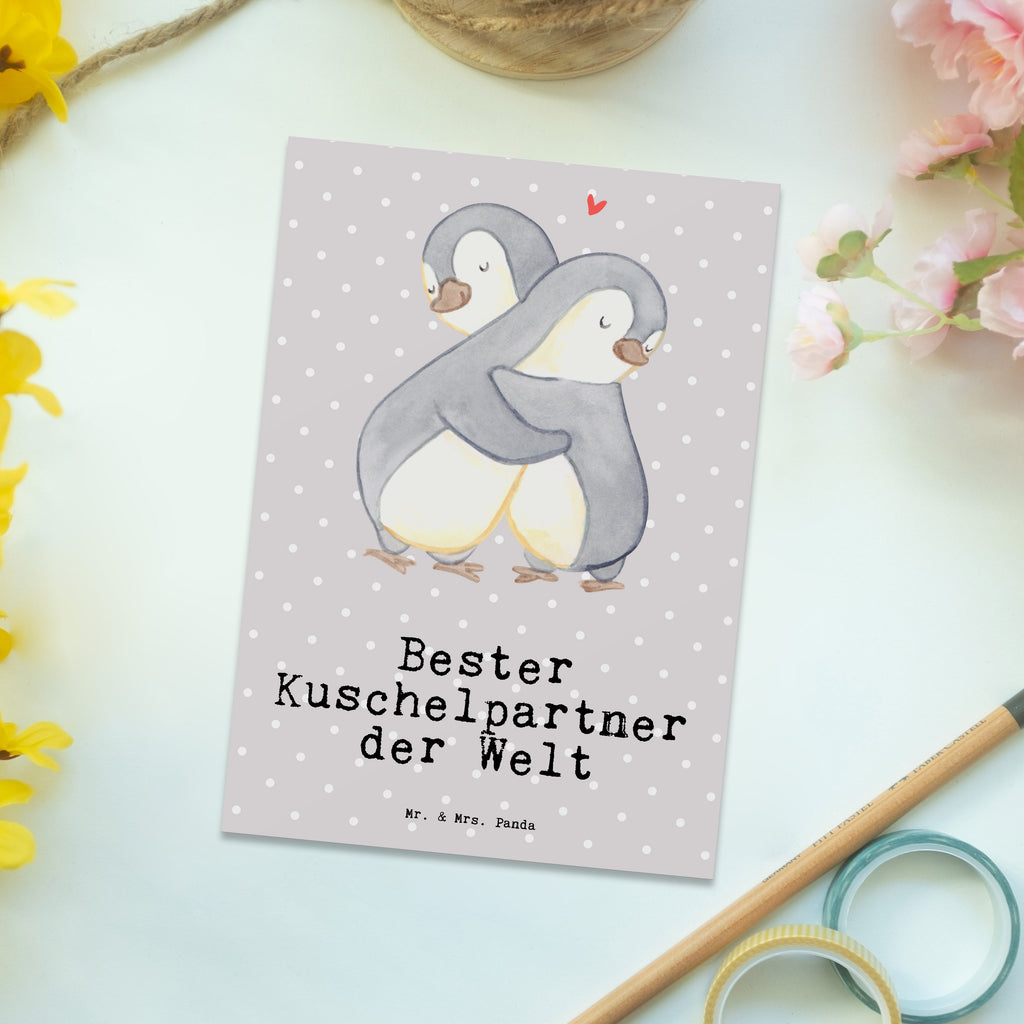 Postkarte Pinguin Bester Kuschelpartner der Welt Geschenkkarte, Grußkarte, Karte, Einladung, Ansichtskarte, Geburtstagskarte, Einladungskarte, Dankeskarte, für, Dankeschön, Geschenk, Schenken, Geburtstag, Geburtstagsgeschenk, Geschenkidee, Danke, Bedanken, Mitbringsel, Freude machen, Geschenktipp, Kuschelpartner, Lebenspartner, Ehepartner, Partner, Ehemann, Ehefrau, Kuscheln, Netflix, Bett, Liebe, Freund, Freundin, Hochzeitstag, verliebt