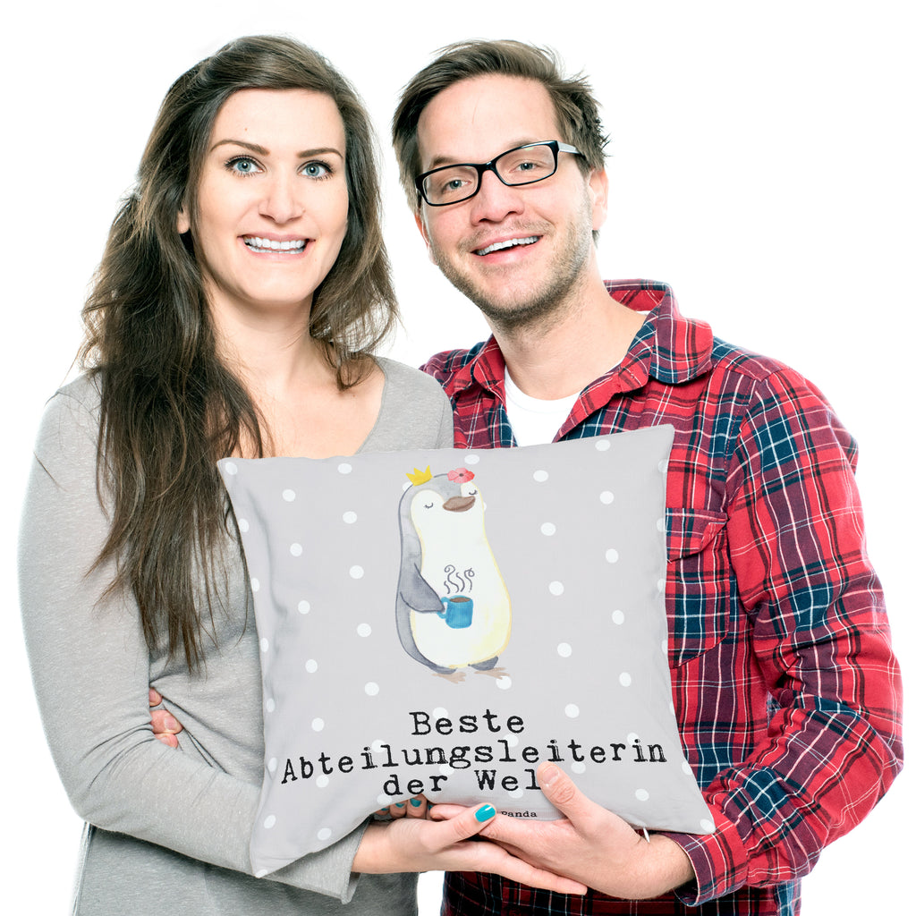 40x40 Kissen Pinguin Beste Abteilungsleiterin der Welt Kissenhülle, Kopfkissen, Sofakissen, Dekokissen, Motivkissen, für, Dankeschön, Geschenk, Schenken, Geburtstag, Geburtstagsgeschenk, Geschenkidee, Danke, Bedanken, Mitbringsel, Freude machen, Geschenktipp, Abteilungsleiterin, Leiterin, Geschäftsführerin, Vorgesetzte, Kollegin, Arbeit, Büro, Abschiedsgeschenk, Ruhestand, Abschied, Chefin, Ehrung, Anerkennung, Würdigung, Abteilungsvorstand, Beste Abteilungsleiterin, Auszeichnung, Geschäftsleiterin, Managerin