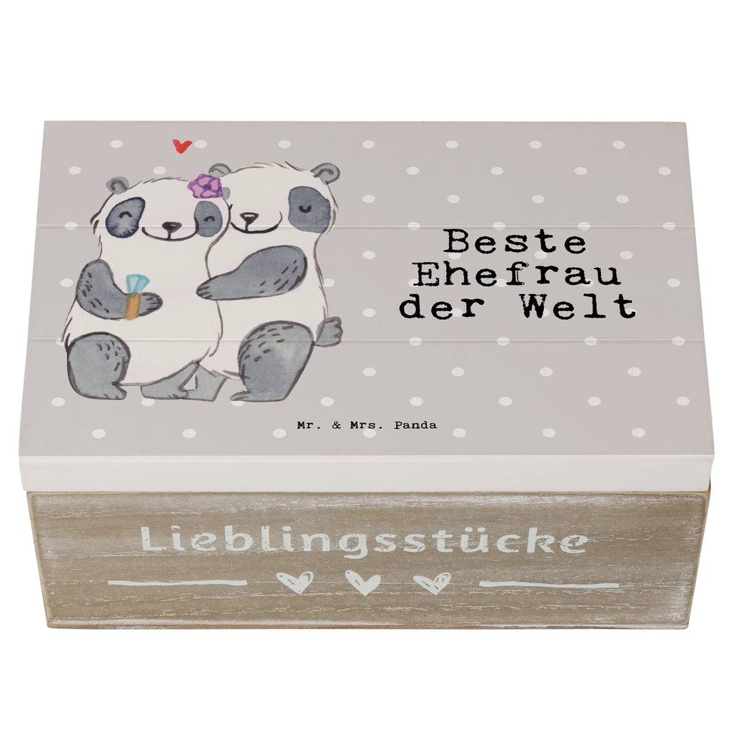 Holzkiste Panda Beste Ehefrau der Welt Ehefrau, Beste, Frau, Partnerin, Freundin, Traumfrau, Hochzeit, Liebling, Ehepartner, Ehe, Gattin, Lebensgefährtin, Braut, Kleinigkeit Holzkiste, Kiste, Schatzkiste, Truhe, Schatulle, XXL,  Erinnerungsbox, Erinnerungskiste, Dekokiste, Aufbewahrungsbox  für, Dankeschön, Geschenk, Schenken, Geburtstag, Geburtstagsgeschenk, Geschenkidee, Danke, Bedanken, Mitbringsel, Freude machen, Geschenktipp