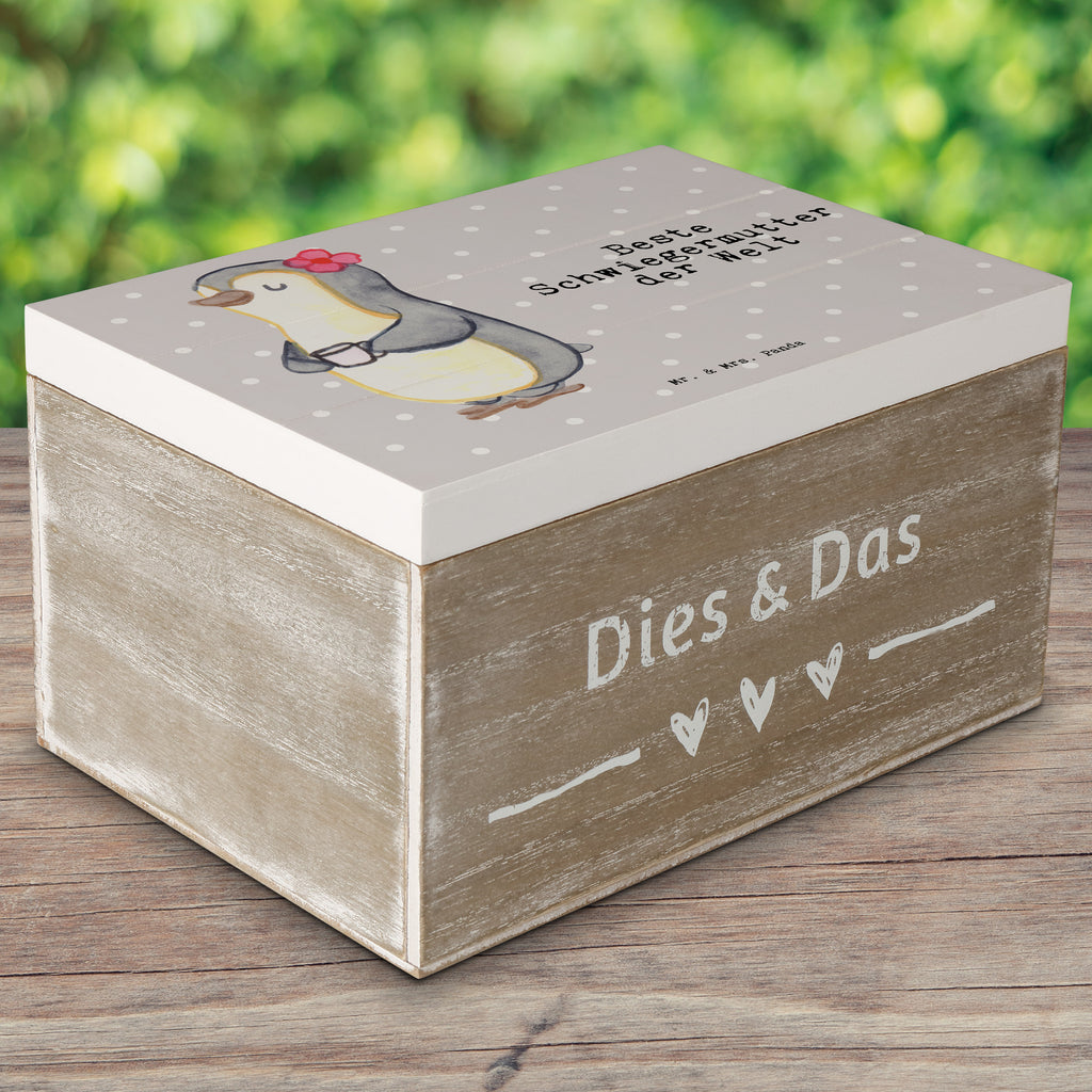 Holzkiste Pinguin Beste Schwiegermutter der Welt Schwiegermutter, Schwiegermama, Schwiegereltern, Mama, Mutter, Mutter des Ehepartners, angeheiratet, Dankeschön Holzkiste, Kiste, Schatzkiste, Truhe, Schatulle, XXL,  Erinnerungsbox, Erinnerungskiste, Dekokiste, Aufbewahrungsbox  für, Dankeschön, Geschenk, Schenken, Geburtstag, Geburtstagsgeschenk, Geschenkidee, Danke, Bedanken, Mitbringsel, Freude machen, Geschenktipp