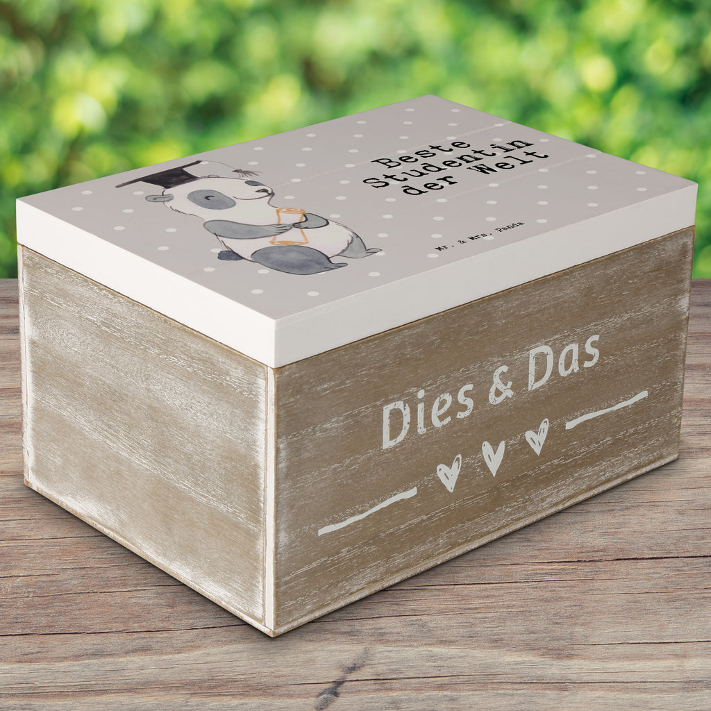 Holzkiste Panda Beste Studentin der Welt Studentin, Studium, Tochter, Spaß, Musterschülerin, lustig, Studienabschluss, witzig, Universität, Abschluss, Alumni, Uni, Studenten, Hochschule  Holzkiste, Kiste, Schatzkiste, Truhe, Schatulle, XXL,  Erinnerungsbox, Erinnerungskiste, Dekokiste, Aufbewahrungsbox  für, Dankeschön, Geschenk, Schenken, Geburtstag, Geburtstagsgeschenk, Geschenkidee, Danke, Bedanken, Mitbringsel, Freude machen, Geschenktipp