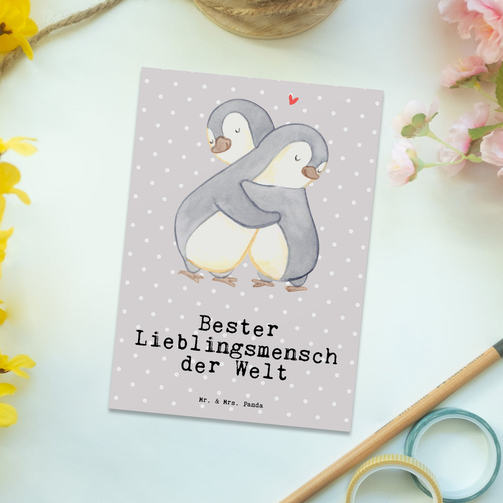Postkarte Pinguin Bester Lieblingsmensch der Welt Geschenkkarte, Grußkarte, Karte, Einladung, Ansichtskarte, Geburtstagskarte, Einladungskarte, Dankeskarte, für, Dankeschön, Geschenk, Schenken, Geburtstag, Geburtstagsgeschenk, Geschenkidee, Danke, Bedanken, Mitbringsel, Freude machen, Geschenktipp, Lieblingsmensch, Lieblings Mensch, Liebling, Partner, Bae, beste Freundin, Freund, Liebe, Herz, Love, Mama, Papa, Familie
