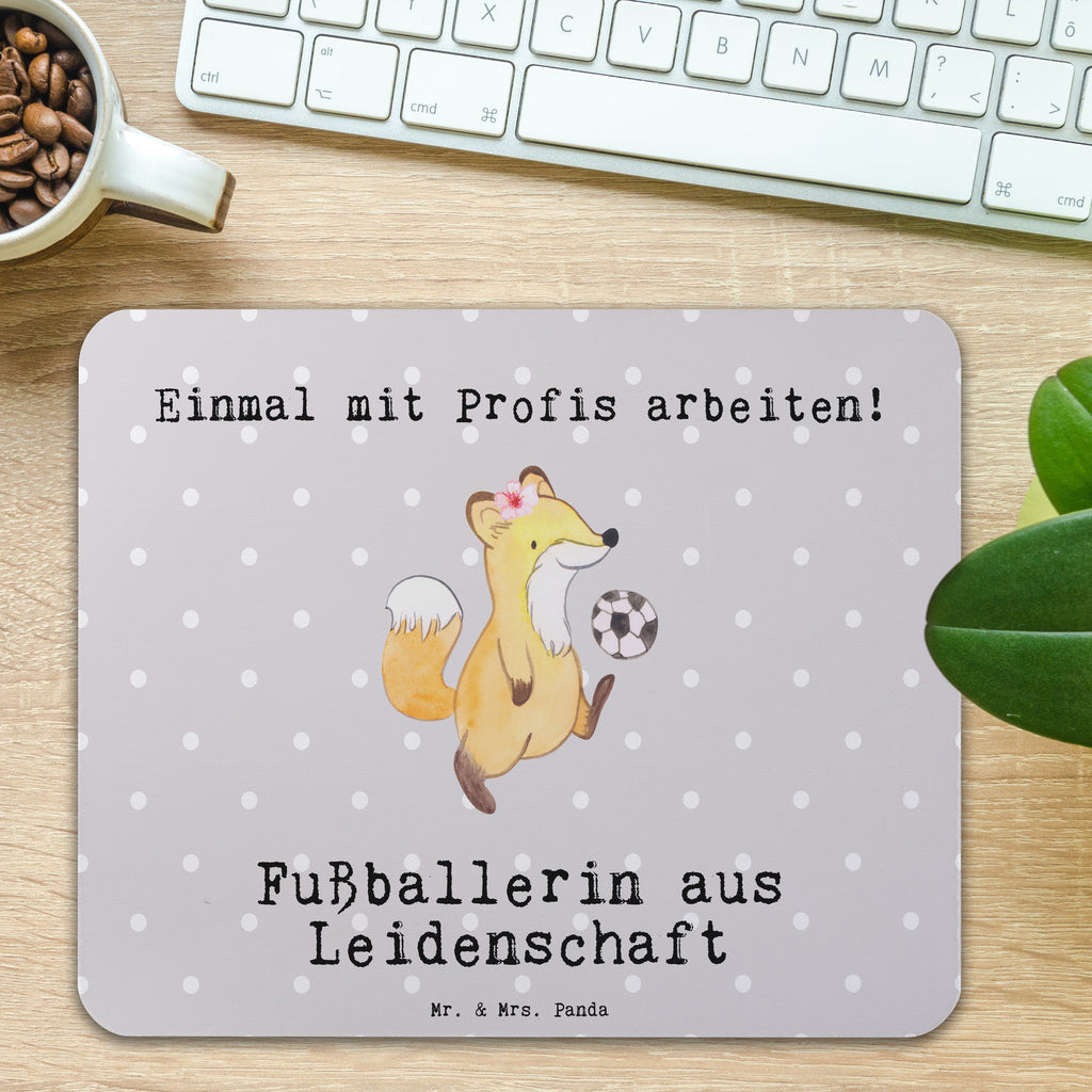 Mauspad Fußballerin aus Leidenschaft Mousepad, Computer zubehör, Büroausstattung, PC Zubehör, Arbeitszimmer, Mauspad, Einzigartiges Mauspad, Designer Mauspad, Beruf, Ausbildung, Jubiläum, Abschied, Rente, Kollege, Kollegin, Geschenk, Schenken, Arbeitskollege, Mitarbeiter, Firma, Danke, Dankeschön, Fußballerin, Fußballspielerin, Profi Fußballerin, Fußballspiel, Glücksbringer