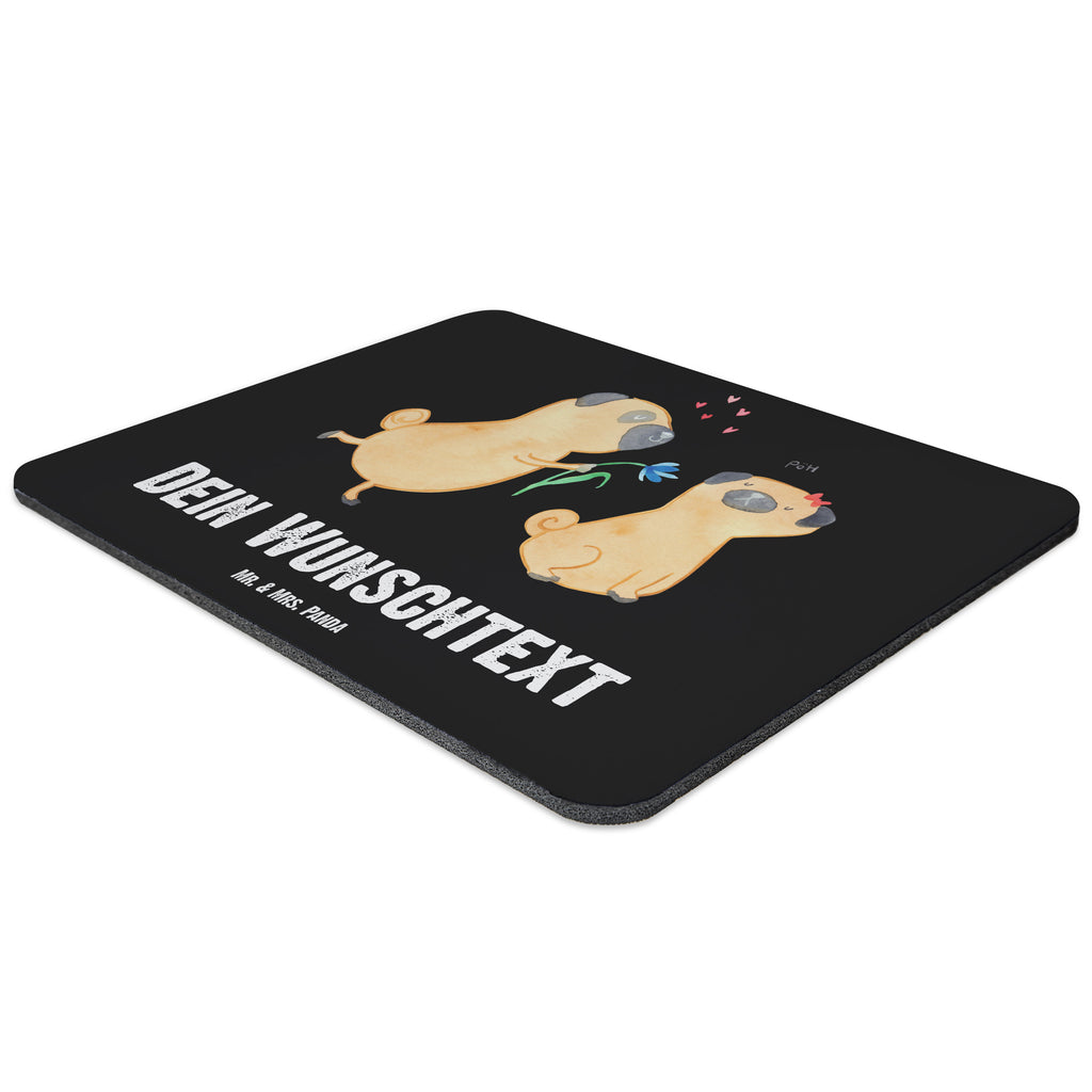 Personalisiertes Mauspad Mops verliebt Personalisiertes Mousepad, Personalisiertes Mouse Pad, Personalisiertes Mauspad, Mauspad mit Namen, Mousepad mit Namen, Mauspad bedrucken, Mousepad bedrucken, Namensaufdruck, selbst bedrucken, Arbeitszimmer Geschenk, Büro Geschenk, Mouse Pad mit Namen, Selbst bedrucken, Individuelles Mauspad, Einzigartiges Mauspad, Mauspad mit Namen gestalten, Hund, Hundemotiv, Haustier, Hunderasse, Tierliebhaber, Hundebesitzer, Sprüche, Mops, Möpse, Hundeliebe, verliebt, Liebe, Liebesspruch. Verlobt, Geschenk Freund, Partner