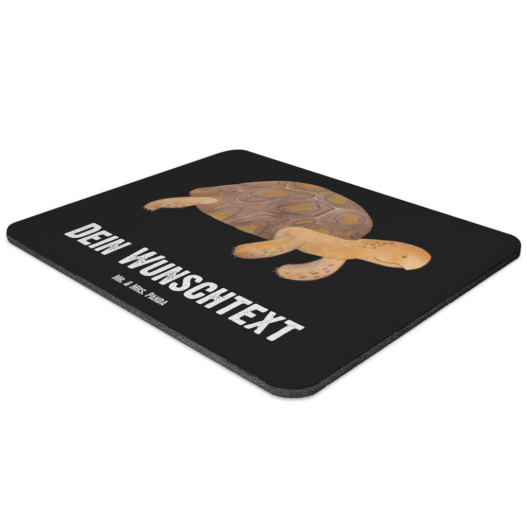 Personalisiertes Mauspad Schildkröte marschiert Personalisiertes Mousepad, Personalisiertes Mouse Pad, Personalisiertes Mauspad, Mauspad mit Namen, Mousepad mit Namen, Mauspad bedrucken, Mousepad bedrucken, Namensaufdruck, selbst bedrucken, Arbeitszimmer Geschenk, Büro Geschenk, Mouse Pad mit Namen, Selbst bedrucken, Individuelles Mauspad, Einzigartiges Mauspad, Mauspad mit Namen gestalten, Meerestiere, Meer, Urlaub, Schildkröte, Schildkröten, get lost, Abenteuer, Reiselust, Inspiration, Neustart, Motivation, Lieblingsmensch