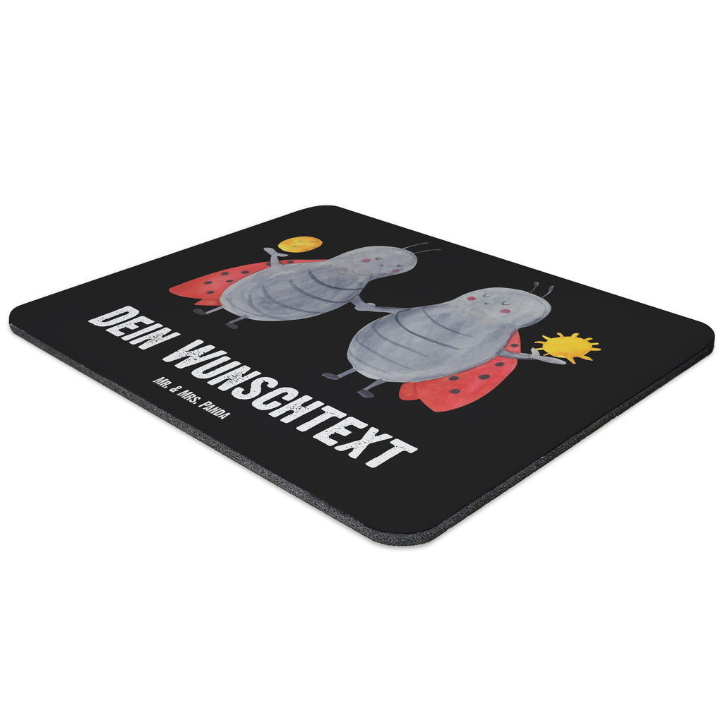 Personalisiertes Mauspad Sternzeichen Zwilling Personalisiertes Mousepad, Personalisiertes Mouse Pad, Personalisiertes Mauspad, Mauspad mit Namen, Mousepad mit Namen, Mauspad bedrucken, Mousepad bedrucken, Namensaufdruck, selbst bedrucken, Arbeitszimmer Geschenk, Büro Geschenk, Mouse Pad mit Namen, Selbst bedrucken, Individuelles Mauspad, Einzigartiges Mauspad, Mauspad mit Namen gestalten, Tierkreiszeichen, Sternzeichen, Horoskop, Astrologie, Aszendent, Zwillinge, Zwilling Geschenk, Zwilling Sternzeichen, Geburtstag Mai, Geschenk Mai, Geschenk Juni, Marienkäfer, Glückskäfer, Zwillingsbruder, Zwillingsschwester