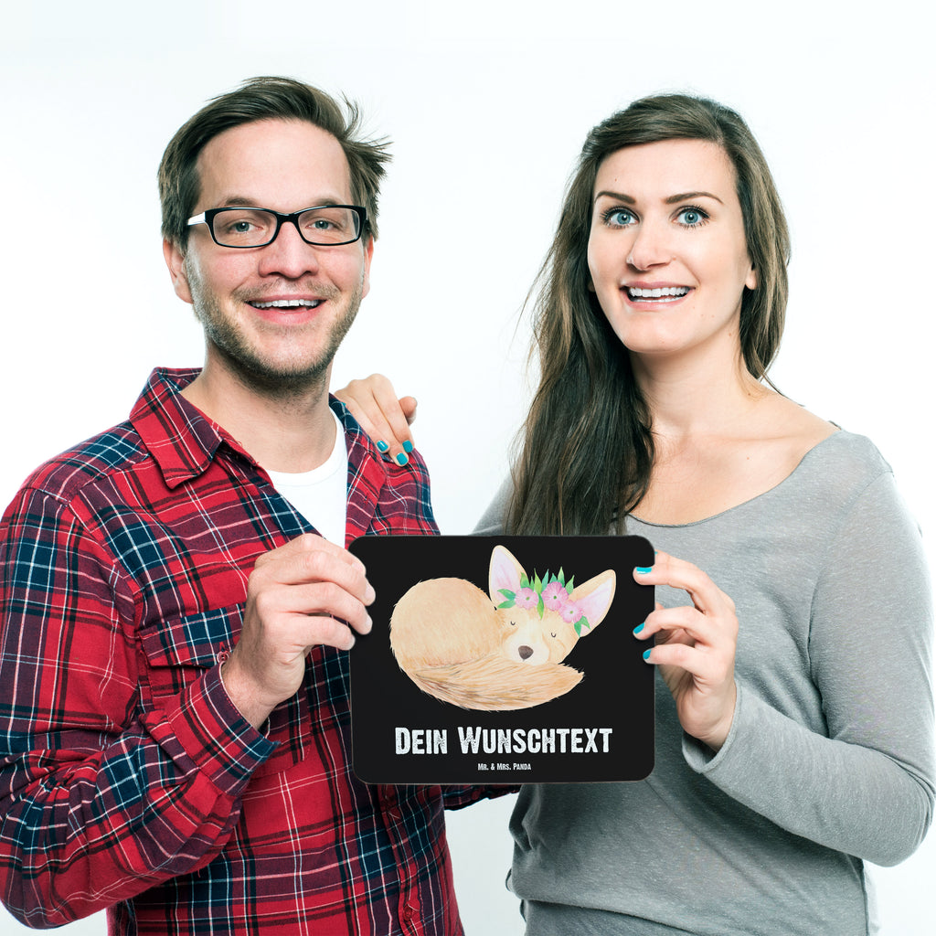 Personalisiertes Mauspad Wüstenfuchs Blumenkranz Personalisiertes Mousepad, Personalisiertes Mouse Pad, Personalisiertes Mauspad, Mauspad mit Namen, Mousepad mit Namen, Mauspad bedrucken, Mousepad bedrucken, Namensaufdruck, selbst bedrucken, Arbeitszimmer Geschenk, Büro Geschenk, Mouse Pad mit Namen, Selbst bedrucken, Individuelles Mauspad, Einzigartiges Mauspad, Mauspad mit Namen gestalten, Afrika, Wildtiere, Wüste, Wüstenfuchs, Blumen, Blumenkranz, Glücklich