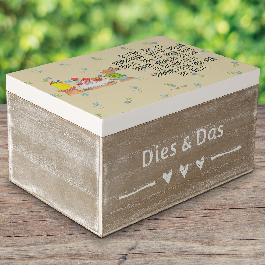 Holzkiste Ostern Frühstück Holzkiste, Kiste, Schatzkiste, Truhe, Schatulle, XXL, Erinnerungsbox, Erinnerungskiste, Dekokiste, Aufbewahrungsbox, Ostern, Osterhase, Ostergeschenke, Osternest, Osterdeko, Geschenk zu Ostern, Ostergrüße, Ostereier, Frühling, Frühlingsgefühle, Hase, Osterfrühstück, Frühstück, Picknick, Küken, Osterküken