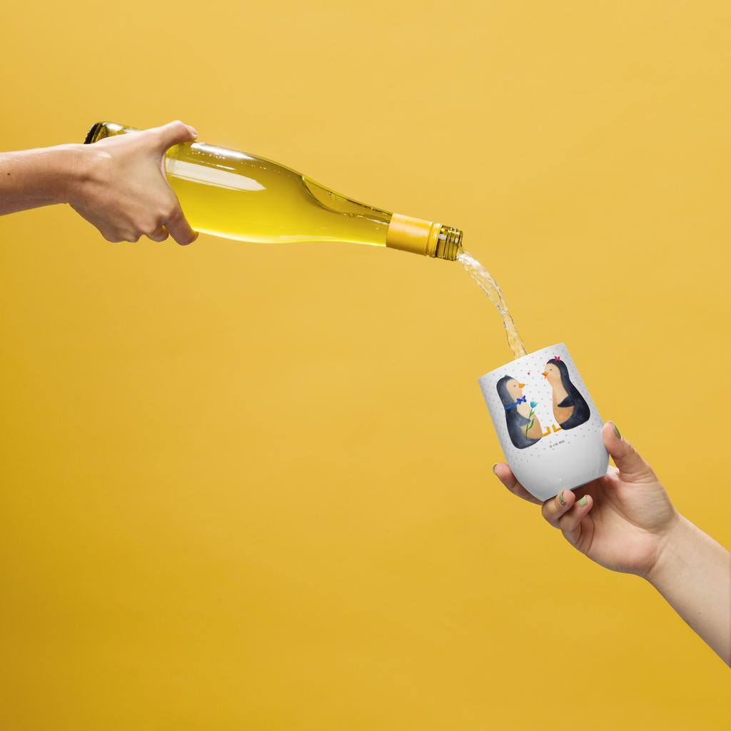 Weinbecher Pinguin Pärchen Weinbecher, Glühwein Becher, Heißgetränke, Trinkbecher, Weinkelch, Weingläser, hochwertiger Weinbecher, Weinbecher Reisen, Weinbecher unterwegs, Pinguin, Pinguine, Liebe, Liebespaar, Liebesbeweis, Liebesgeschenk, Verlobung, Jahrestag, Hochzeitstag, Hochzeit, Hochzeitsgeschenk, große Liebe, Traumpaar