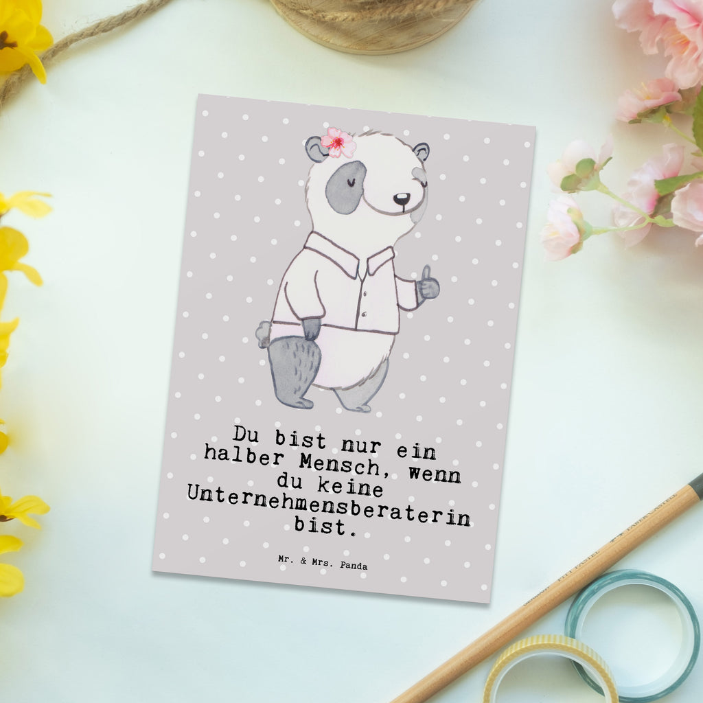 Postkarte Unternehmensberaterin mit Herz Geschenkkarte, Grußkarte, Karte, Einladung, Ansichtskarte, Geburtstagskarte, Einladungskarte, Beruf, Ausbildung, Jubiläum, Abschied, Rente, Kollege, Kollegin, Geschenk, Schenken, Arbeitskollege, Mitarbeiter, Firma, Danke, Dankeschön