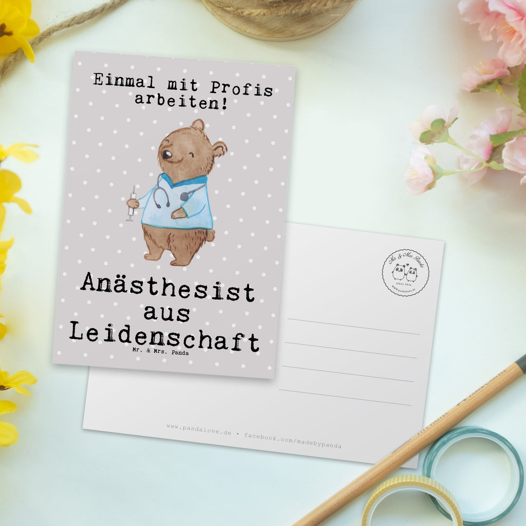 Postkarte Anästhesist aus Leidenschaft Geschenkkarte, Grußkarte, Karte, Einladung, Ansichtskarte, Geburtstagskarte, Einladungskarte, Dankeskarte, Beruf, Ausbildung, Jubiläum, Abschied, Rente, Kollege, Kollegin, Geschenk, Schenken, Arbeitskollege, Mitarbeiter, Firma, Danke, Dankeschön, Anästhesist, Narkosearzt, Anästhesie, Krankenhaus, Studium