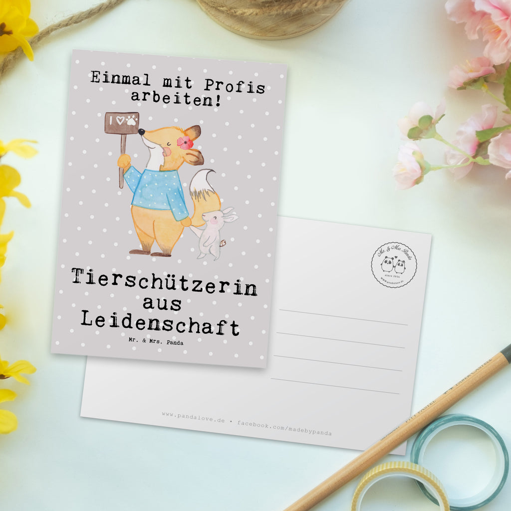 Postkarte Tierschützerin aus Leidenschaft Geschenkkarte, Grußkarte, Karte, Einladung, Ansichtskarte, Geburtstagskarte, Einladungskarte, Dankeskarte, Beruf, Ausbildung, Jubiläum, Abschied, Rente, Kollege, Kollegin, Geschenk, Schenken, Arbeitskollege, Mitarbeiter, Firma, Danke, Dankeschön