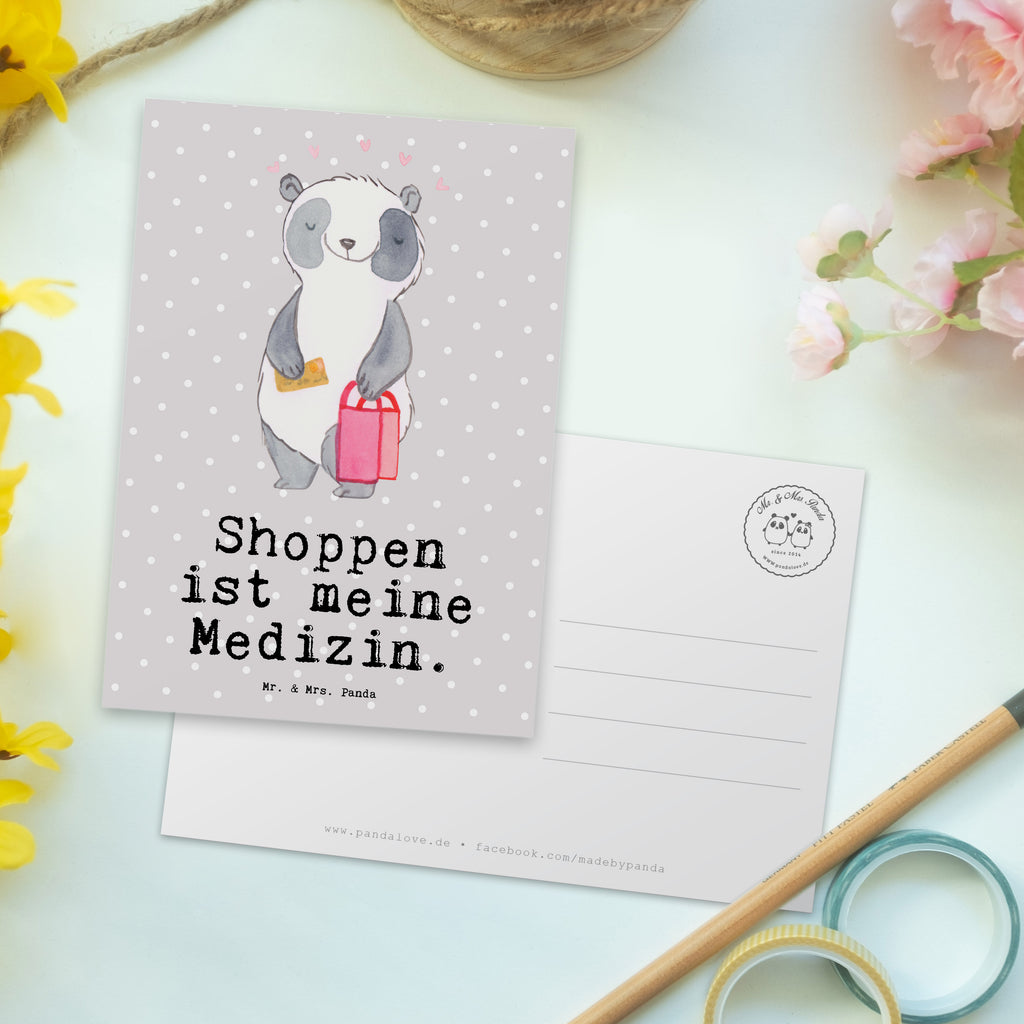 Postkarte Panda Shopping Medizin Geschenkkarte, Grußkarte, Karte, Einladung, Ansichtskarte, Geburtstagskarte, Einladungskarte, Dankeskarte, Geschenk, Sport, Sportart, Hobby, Schenken, Danke, Dankeschön, Auszeichnung, Gewinn, Sportler, Shopping, shoppen, einkaufen