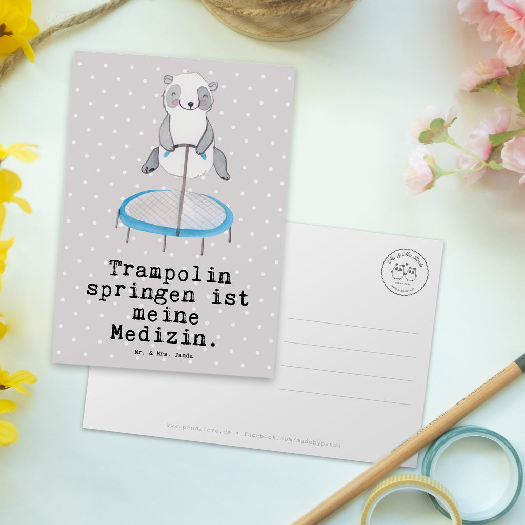 Postkarte Panda Trampolin springen Medizin Geschenkkarte, Grußkarte, Karte, Einladung, Ansichtskarte, Geburtstagskarte, Einladungskarte, Dankeskarte, Geschenk, Sport, Sportart, Hobby, Schenken, Danke, Dankeschön, Auszeichnung, Gewinn, Sportler, Trampolin springen, Trampolin Springen, Trampolin Turnen, Fitnessstudio, Trampolin-Übungen, Trampolin-Workout