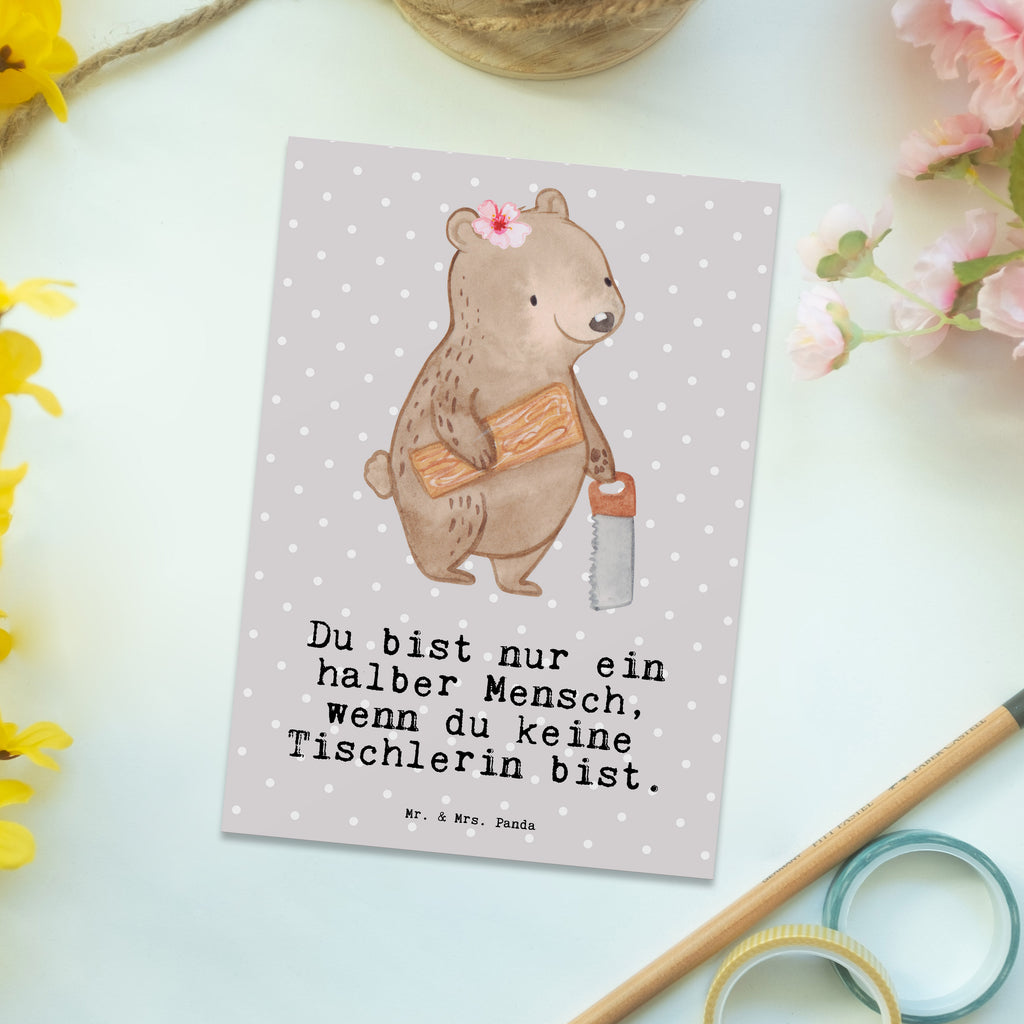 Postkarte Tischlerin mit Herz Geschenkkarte, Grußkarte, Karte, Einladung, Ansichtskarte, Geburtstagskarte, Einladungskarte, Beruf, Ausbildung, Jubiläum, Abschied, Rente, Kollege, Kollegin, Geschenk, Schenken, Arbeitskollege, Mitarbeiter, Firma, Danke, Dankeschön