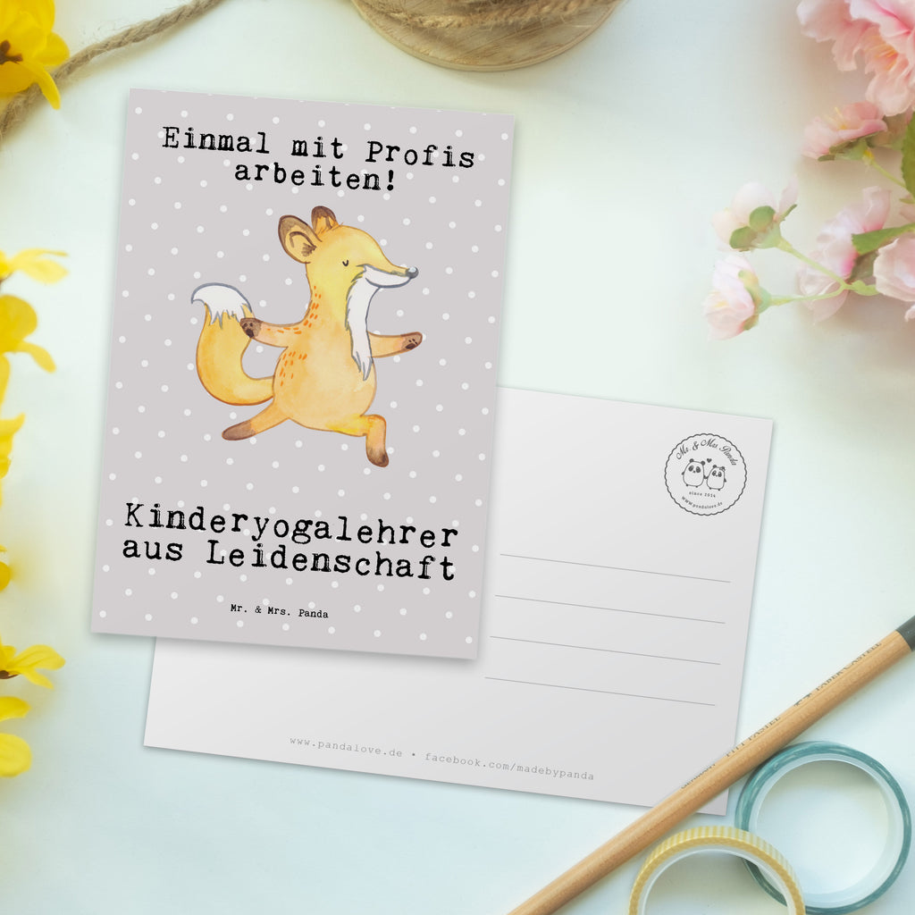 Postkarte Kinderyogalehrer aus Leidenschaft Geschenkkarte, Grußkarte, Karte, Einladung, Ansichtskarte, Geburtstagskarte, Einladungskarte, Beruf, Ausbildung, Jubiläum, Abschied, Rente, Kollege, Kollegin, Geschenk, Schenken, Arbeitskollege, Mitarbeiter, Firma, Danke, Dankeschön