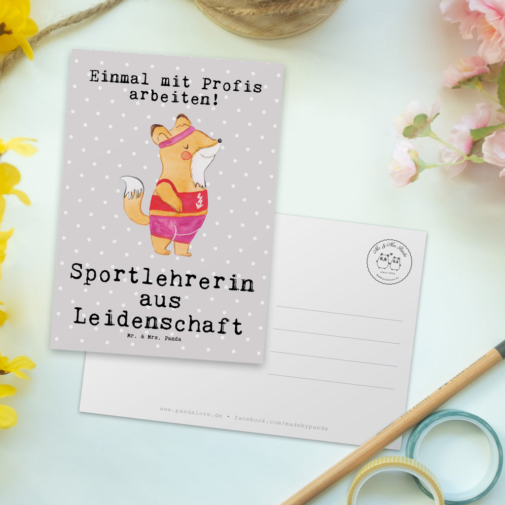 Postkarte Sportlehrerin aus Leidenschaft Geschenkkarte, Grußkarte, Karte, Einladung, Ansichtskarte, Geburtstagskarte, Einladungskarte, Dankeskarte, Beruf, Ausbildung, Jubiläum, Abschied, Rente, Kollege, Kollegin, Geschenk, Schenken, Arbeitskollege, Mitarbeiter, Firma, Danke, Dankeschön
