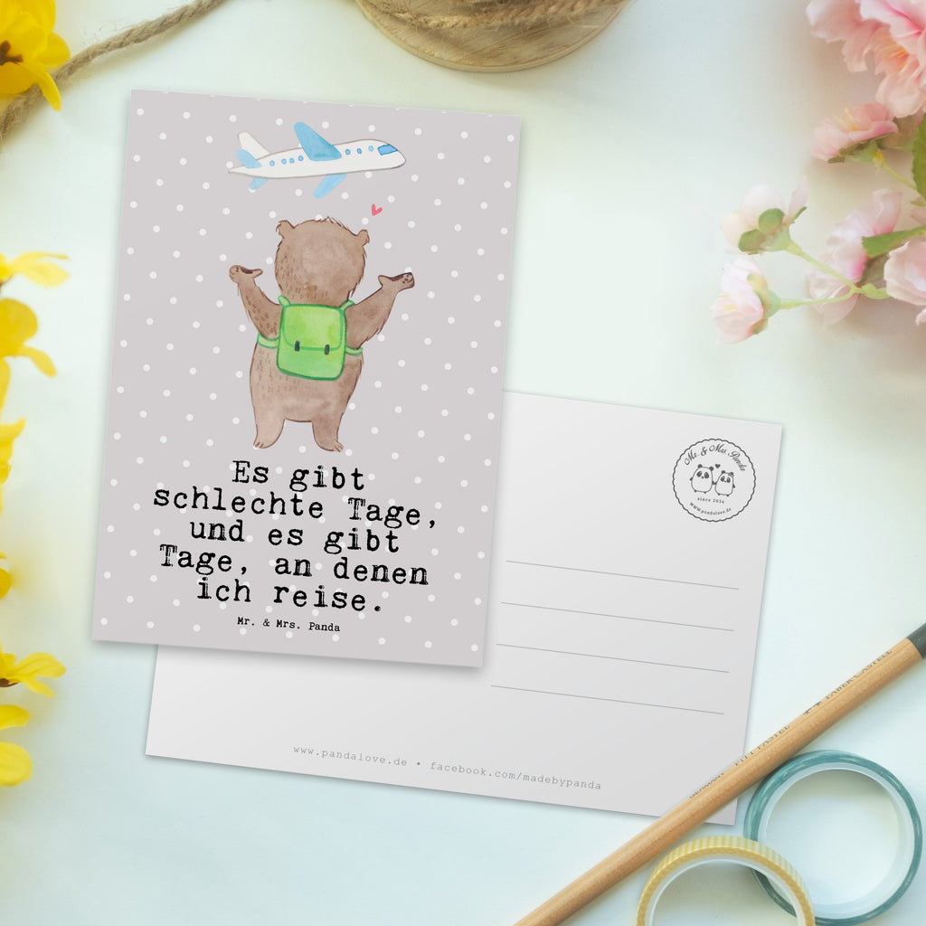 Postkarte Bär Reisen Tage Geschenkkarte, Grußkarte, Karte, Einladung, Ansichtskarte, Geburtstagskarte, Einladungskarte, Dankeskarte, Geschenk, Sport, Sportart, Hobby, Schenken, Danke, Dankeschön, Auszeichnung, Gewinn, Sportler, Reisen, Weltreise, Urlaub, Urlaube, Auslandsjahr, Austauschjahr, Schüleraustausch, Reisegruppe, Reiseveranstalter, Reisebüro