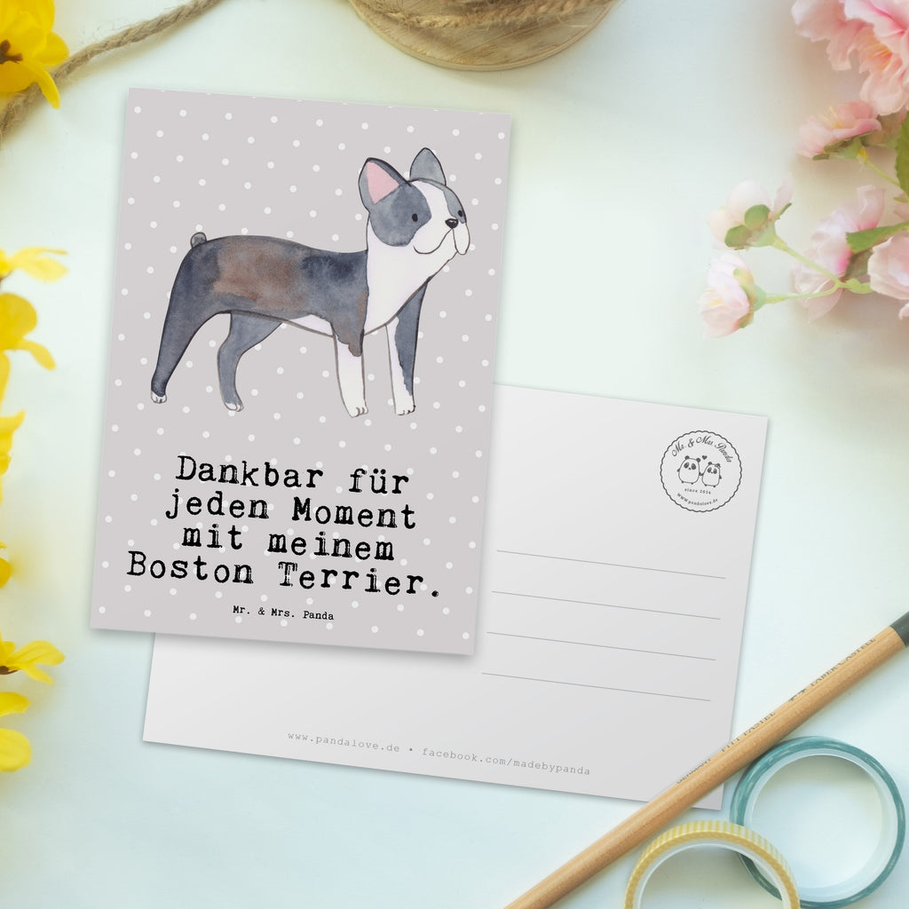 Postkarte Boston Terrier Moment Geschenkkarte, Grußkarte, Karte, Einladung, Ansichtskarte, Geburtstagskarte, Einladungskarte, Dankeskarte, Hund, Hunderasse, Rassehund, Hundebesitzer, Geschenk, Tierfreund, Schenken, Welpe, Boston Terrier