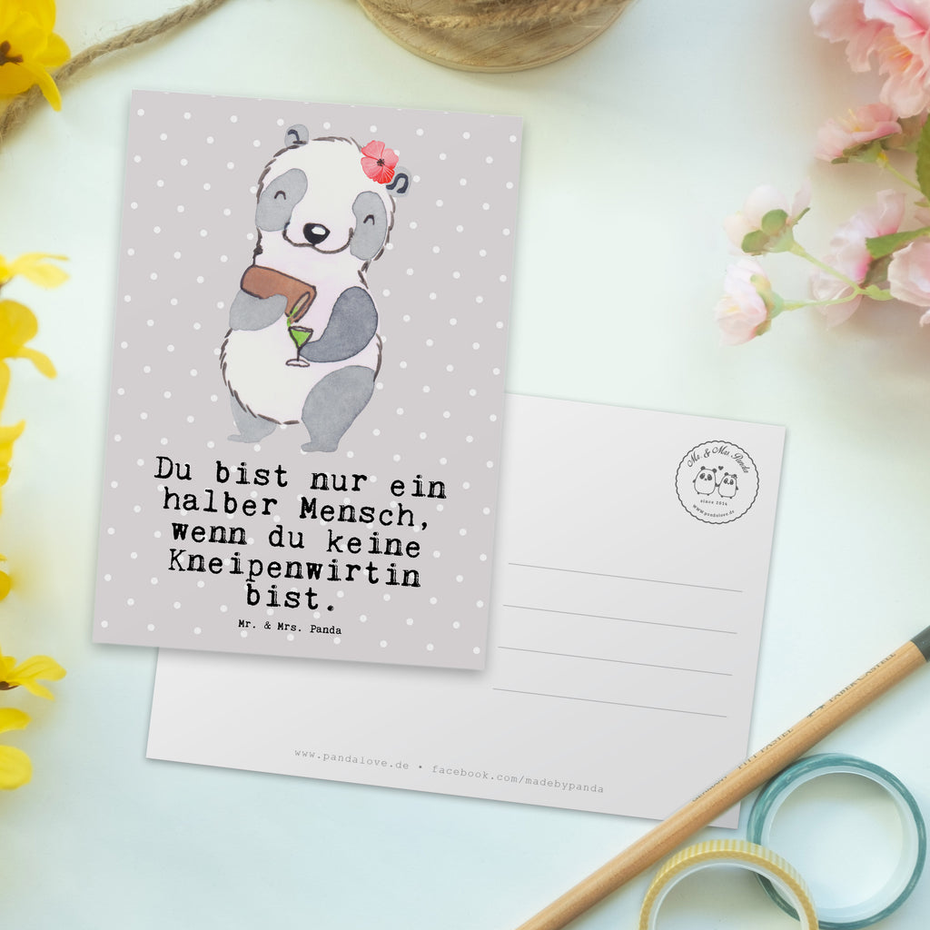 Postkarte Kneipenwirtin mit Herz Geschenkkarte, Grußkarte, Karte, Einladung, Ansichtskarte, Geburtstagskarte, Einladungskarte, Dankeskarte, Beruf, Ausbildung, Jubiläum, Abschied, Rente, Kollege, Kollegin, Geschenk, Schenken, Arbeitskollege, Mitarbeiter, Firma, Danke, Dankeschön, Kneipenwirtin, Gastwirtin, Gaststätte, Kneipe, Eröffnung, Barkeeperin, Rum, Bar