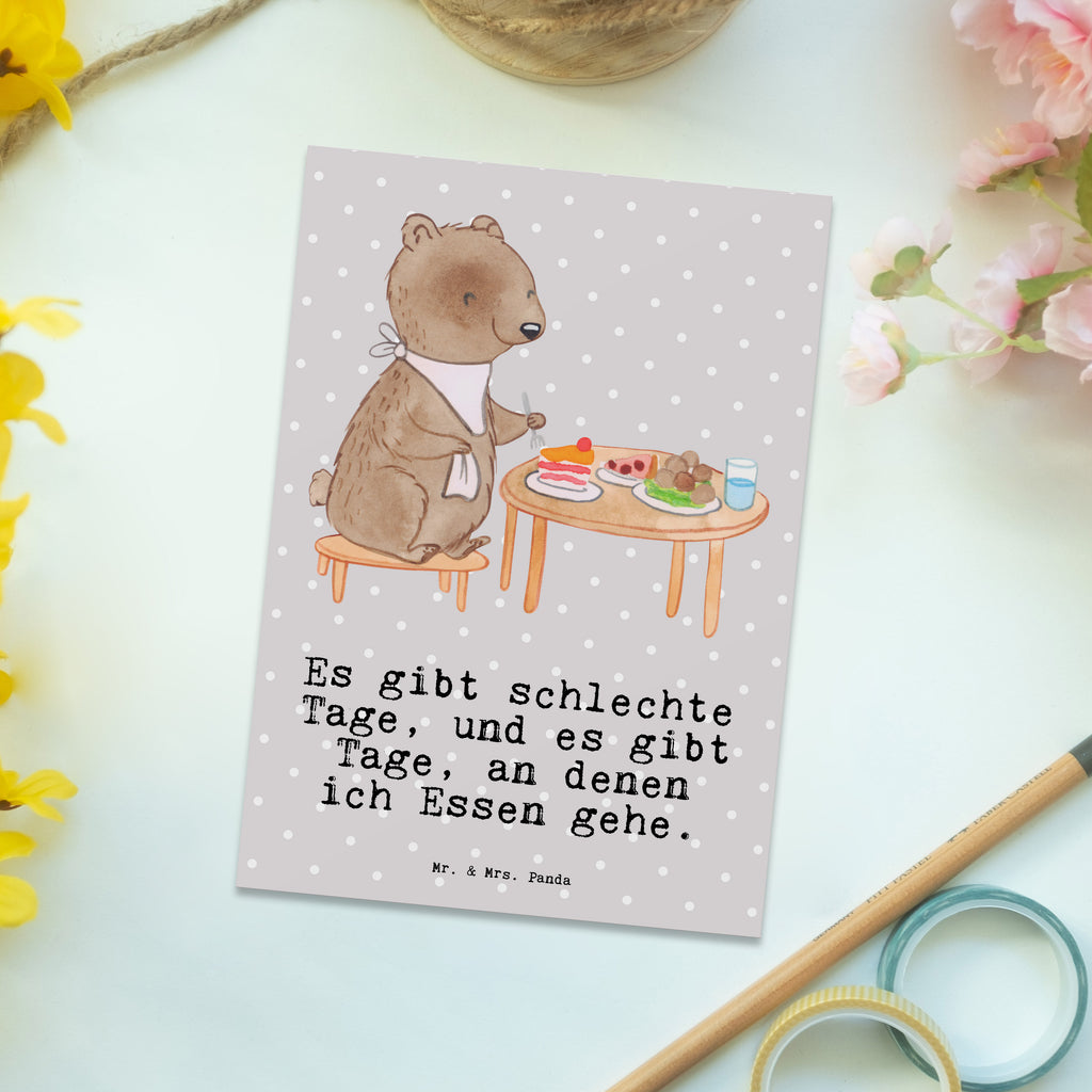 Postkarte Bär Essen gehen Tage Geschenkkarte, Grußkarte, Karte, Einladung, Ansichtskarte, Geburtstagskarte, Einladungskarte, Dankeskarte, Geschenk, Sport, Sportart, Hobby, Schenken, Danke, Dankeschön, Auszeichnung, Gewinn, Sportler, Essen gehen, Essen, Restaurant, Restaurantbesuch