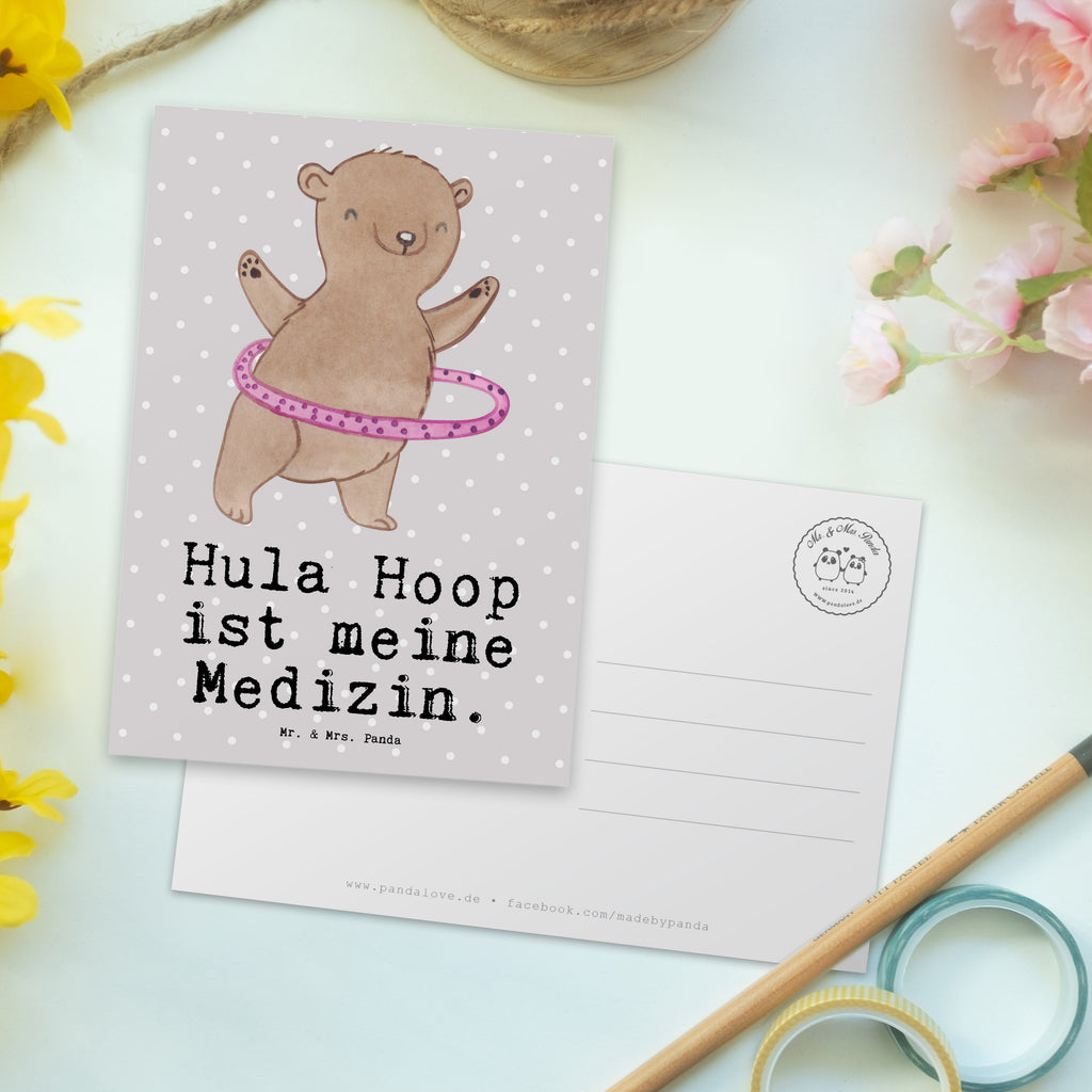 Postkarte Bär Hula Hoop Medizin Geschenkkarte, Grußkarte, Karte, Einladung, Ansichtskarte, Geburtstagskarte, Einladungskarte, Dankeskarte, Geschenk, Sport, Sportart, Hobby, Schenken, Danke, Dankeschön, Auszeichnung, Gewinn, Sportler, Hula Hoop, Fitness, Training