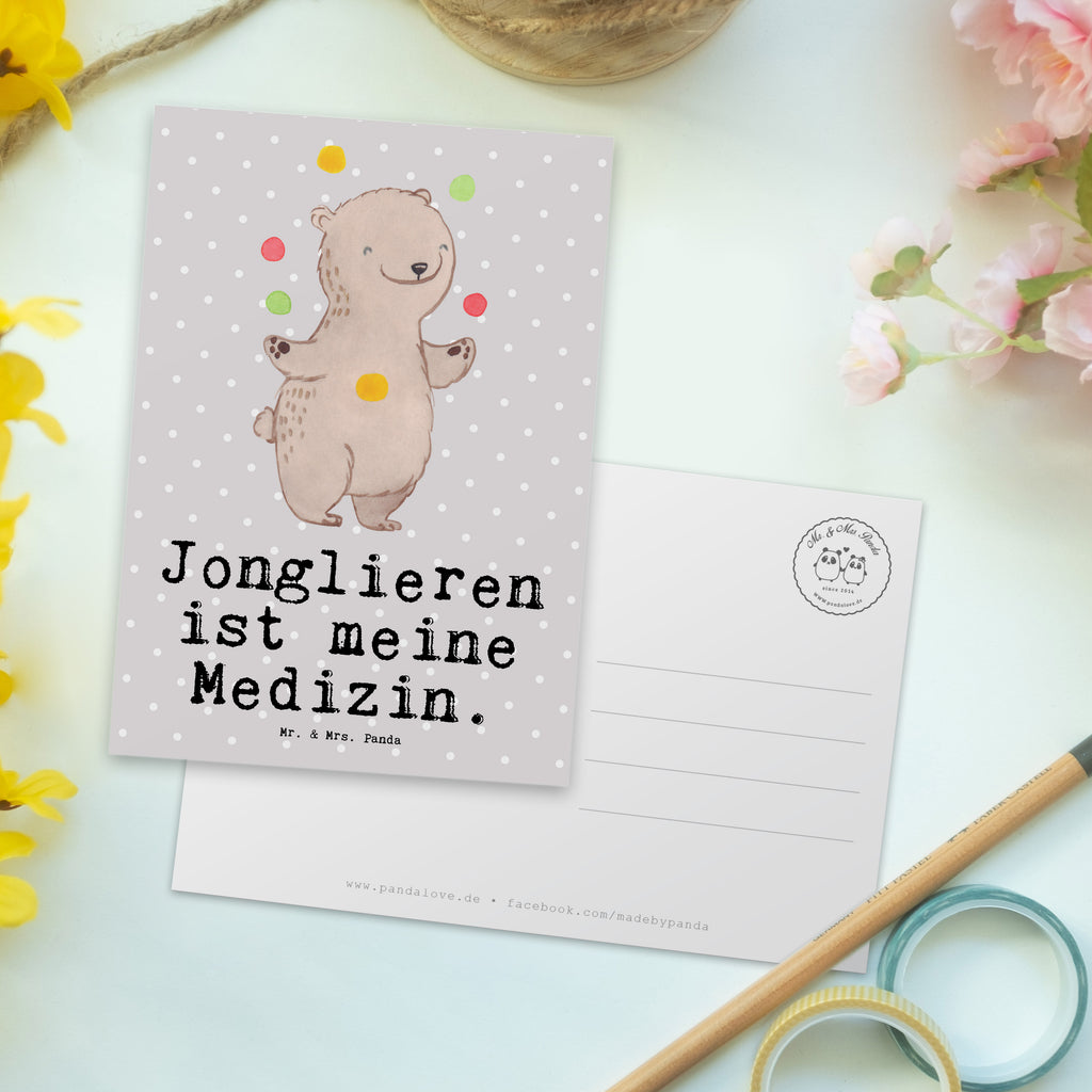 Postkarte Bär Jonglieren Medizin Geschenkkarte, Grußkarte, Karte, Einladung, Ansichtskarte, Geburtstagskarte, Einladungskarte, Dankeskarte, Geschenk, Sport, Sportart, Hobby, Schenken, Danke, Dankeschön, Auszeichnung, Gewinn, Sportler, Jonglieren, Jongleur, Zirkus, Artistik