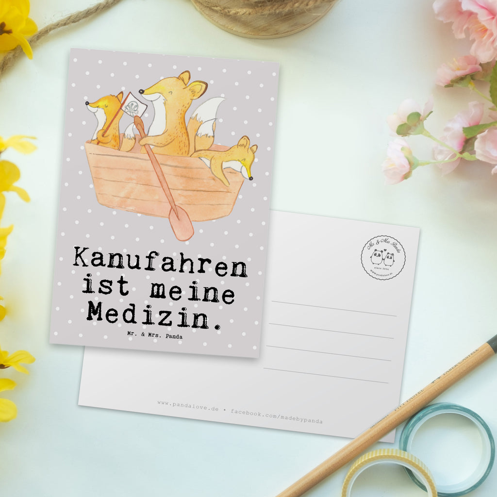 Postkarte Bär Kanufahren Medizin Geschenkkarte, Grußkarte, Karte, Einladung, Ansichtskarte, Geburtstagskarte, Einladungskarte, Dankeskarte, Geschenk, Sport, Sportart, Hobby, Schenken, Danke, Dankeschön, Auszeichnung, Gewinn, Sportler, Kanu fahren, Kanu Schule, Kanuverleih, Kanutour, Paddeltour