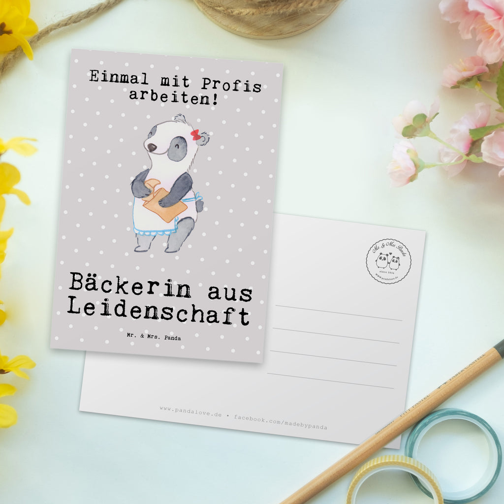 Postkarte Bäckerin aus Leidenschaft Geschenkkarte, Grußkarte, Karte, Einladung, Ansichtskarte, Geburtstagskarte, Einladungskarte, Beruf, Ausbildung, Jubiläum, Abschied, Rente, Kollege, Kollegin, Geschenk, Schenken, Arbeitskollege, Mitarbeiter, Firma, Danke, Dankeschön, Bäckerin, Konditorin, Brotbäckerin, Bäckerei, Backstube, Bäckerladen, Brotmanufaktur