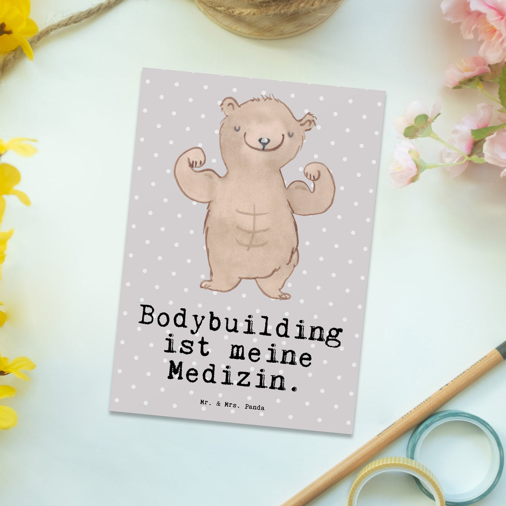 Postkarte Bär Bodybuilding Medizin Geschenkkarte, Grußkarte, Karte, Einladung, Ansichtskarte, Geburtstagskarte, Einladungskarte, Dankeskarte, Geschenk, Sport, Sportart, Hobby, Schenken, Danke, Dankeschön, Auszeichnung, Gewinn, Sportler, Bodybuilding, Muskelmasse, Körpergestaltung, Leistungssport, Gewichtheben, Fitnessstudio, Muskelaufbau, Krafttraining, Sportprogramm, Training, Fettabbau, Ausdauer, Stärke, Fitness, Kondition