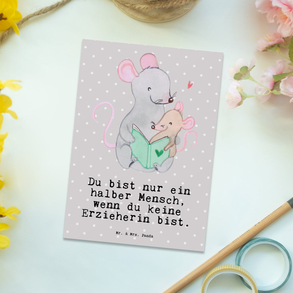 Postkarte Erzieherin mit Herz Geschenkkarte, Grußkarte, Karte, Einladung, Ansichtskarte, Geburtstagskarte, Einladungskarte, Dankeskarte, Beruf, Ausbildung, Jubiläum, Abschied, Rente, Kollege, Kollegin, Geschenk, Schenken, Arbeitskollege, Mitarbeiter, Firma, Danke, Dankeschön, Erzieherin, Kindergärtnerin, Pädagogin, Kindergarten, Abschiedsgeschenke Kindergarten